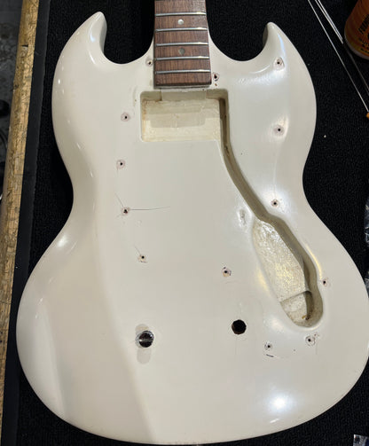 Gibson Melody Maker Bass White Refin 1966 Bass Guitars