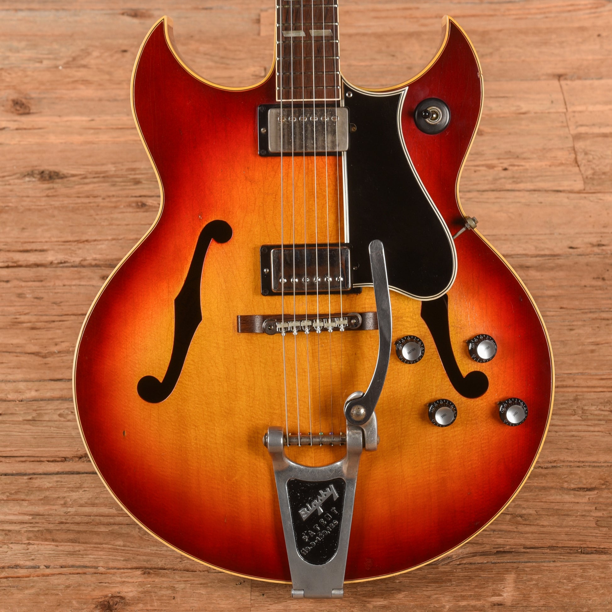 Gibson Barney Kessel Regular Sunburst 1963 Electric Guitars