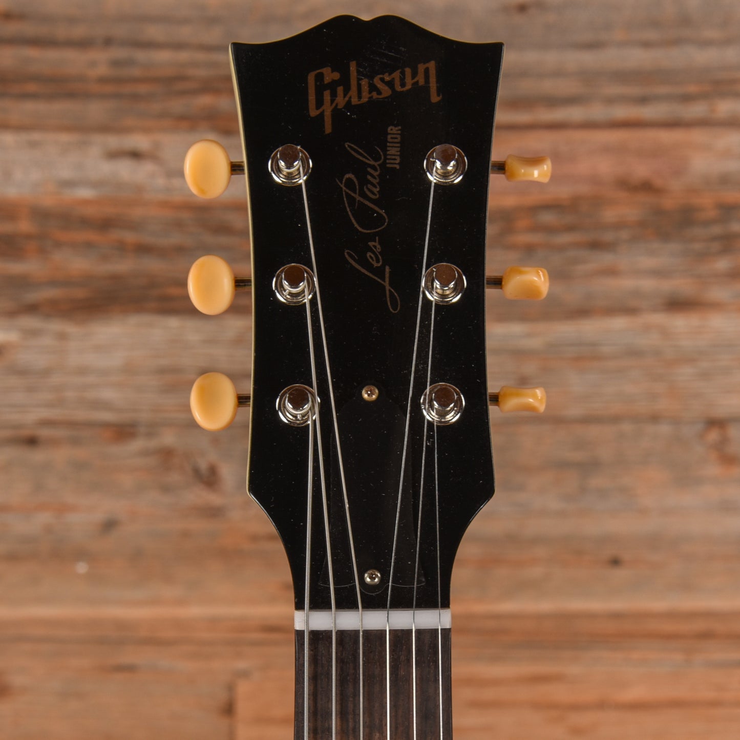 Gibson Custom Shop 1958 Les Paul Junior Double Cut Antique Antique White Murphy Lab Ultra Light Aged Electric Guitars