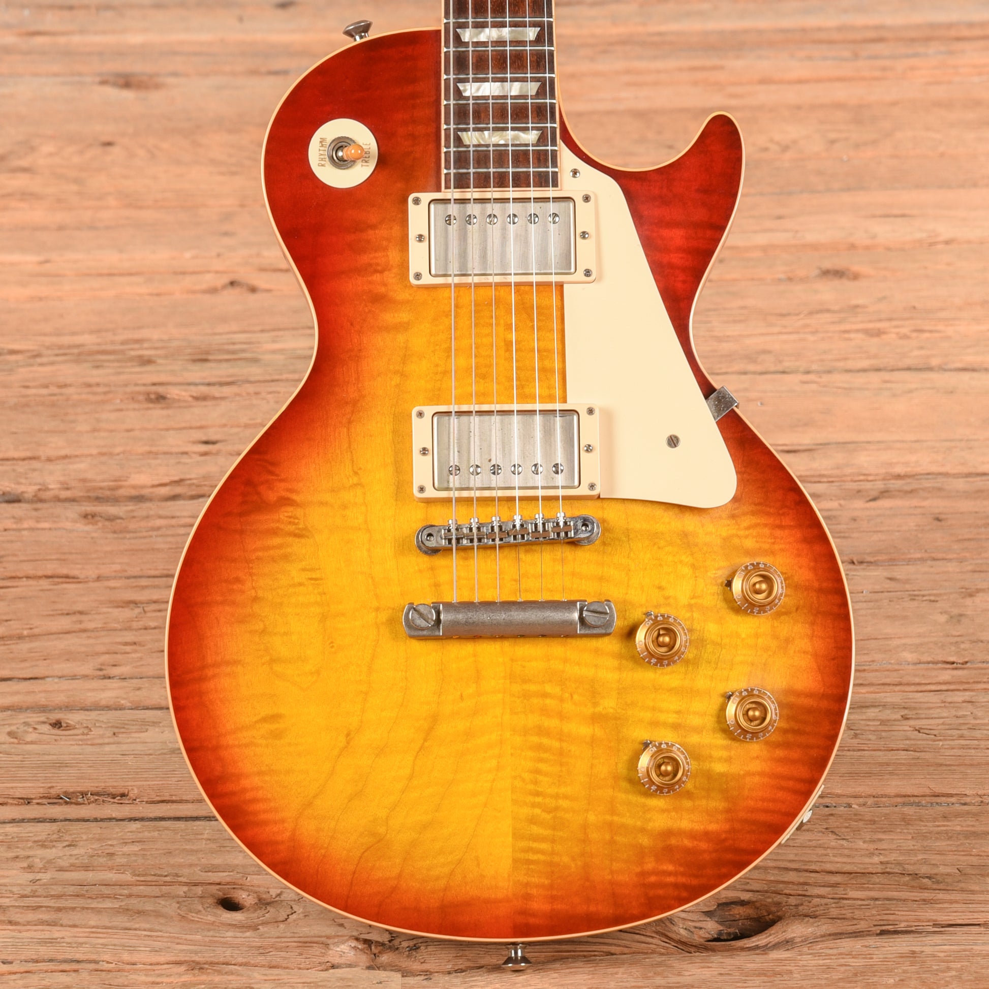 Gibson Custom Shop '58 Les Paul Standard Reissue Chambered Sunburst Electric Guitars