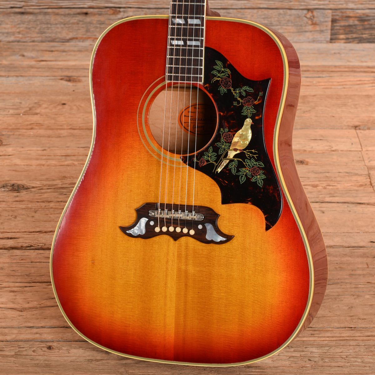 Gibson Dove Sunburst 1965 Electric Guitars