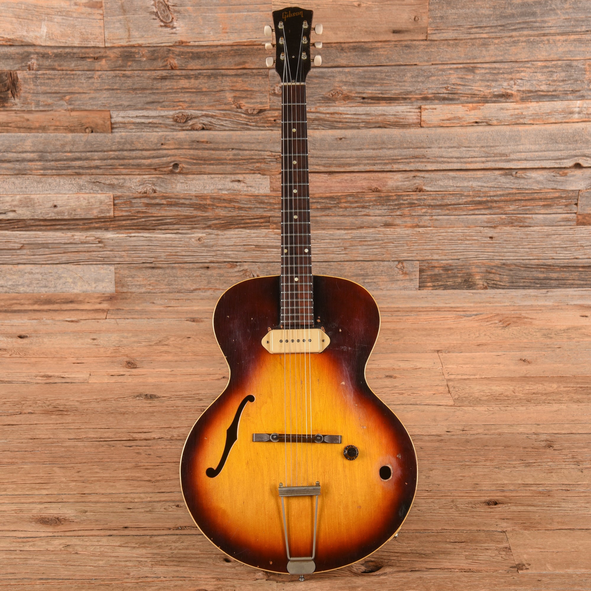 Gibson ES-120 T Sunburst 1963 Electric Guitars