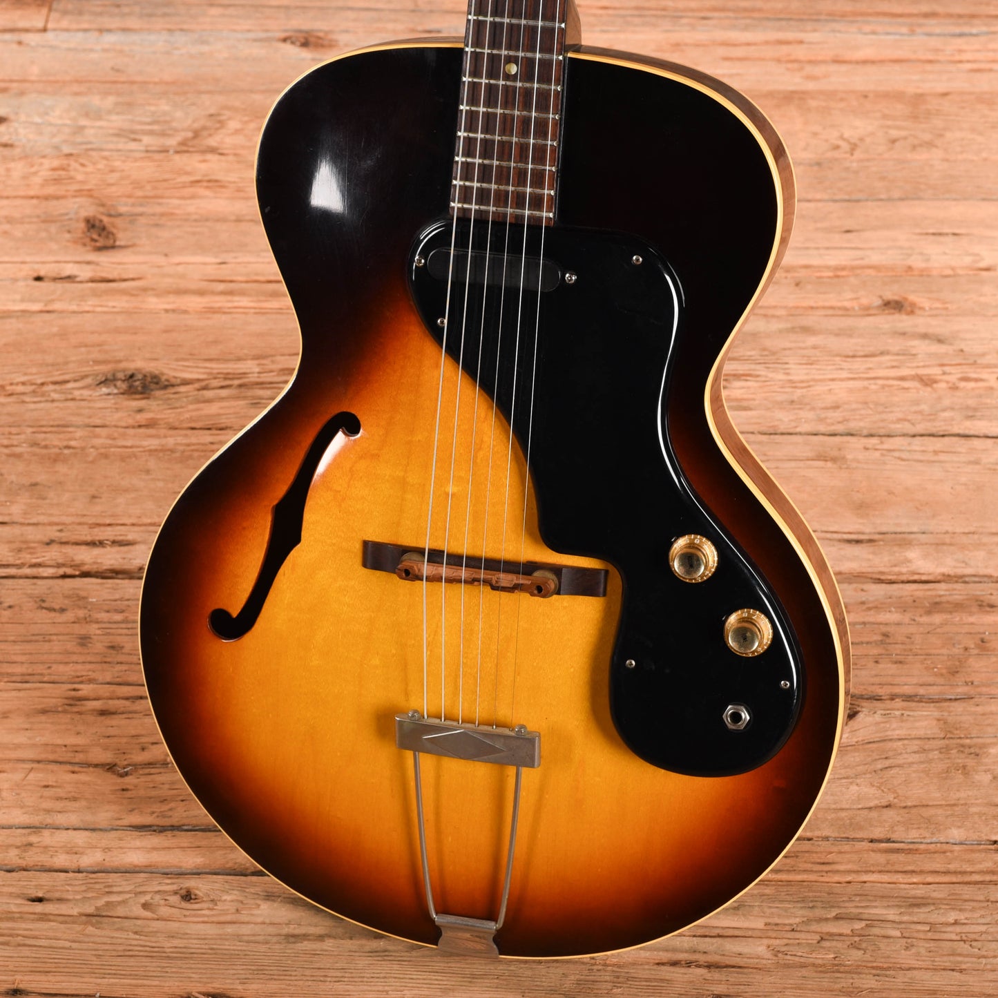 Gibson ES-120T Sunburst 1965 Electric Guitars