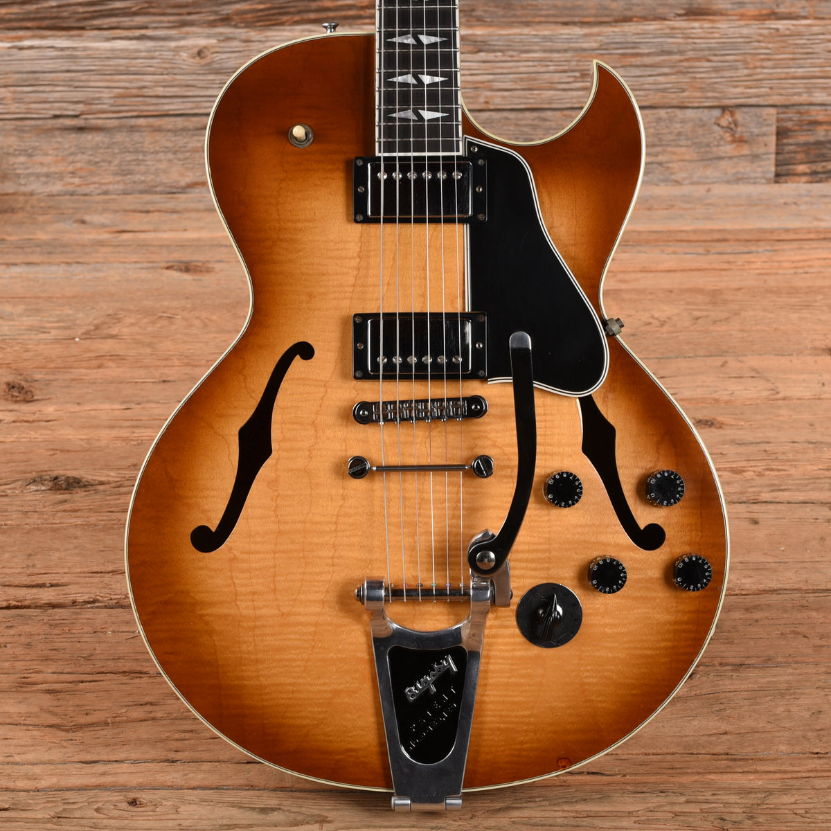 Gibson ES-137 Custom Sunburst 2005 Electric Guitars