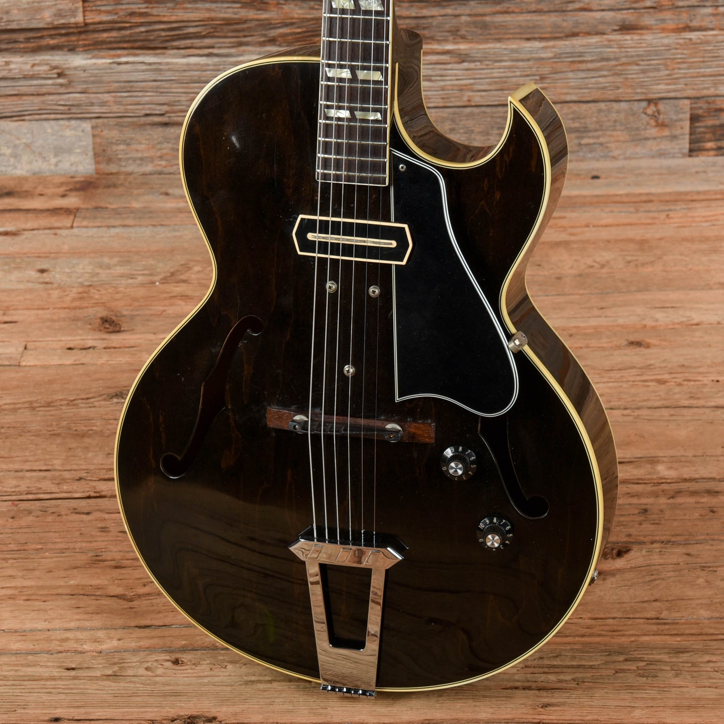 Gibson ES-175 CC Walnut 1979 Electric Guitars