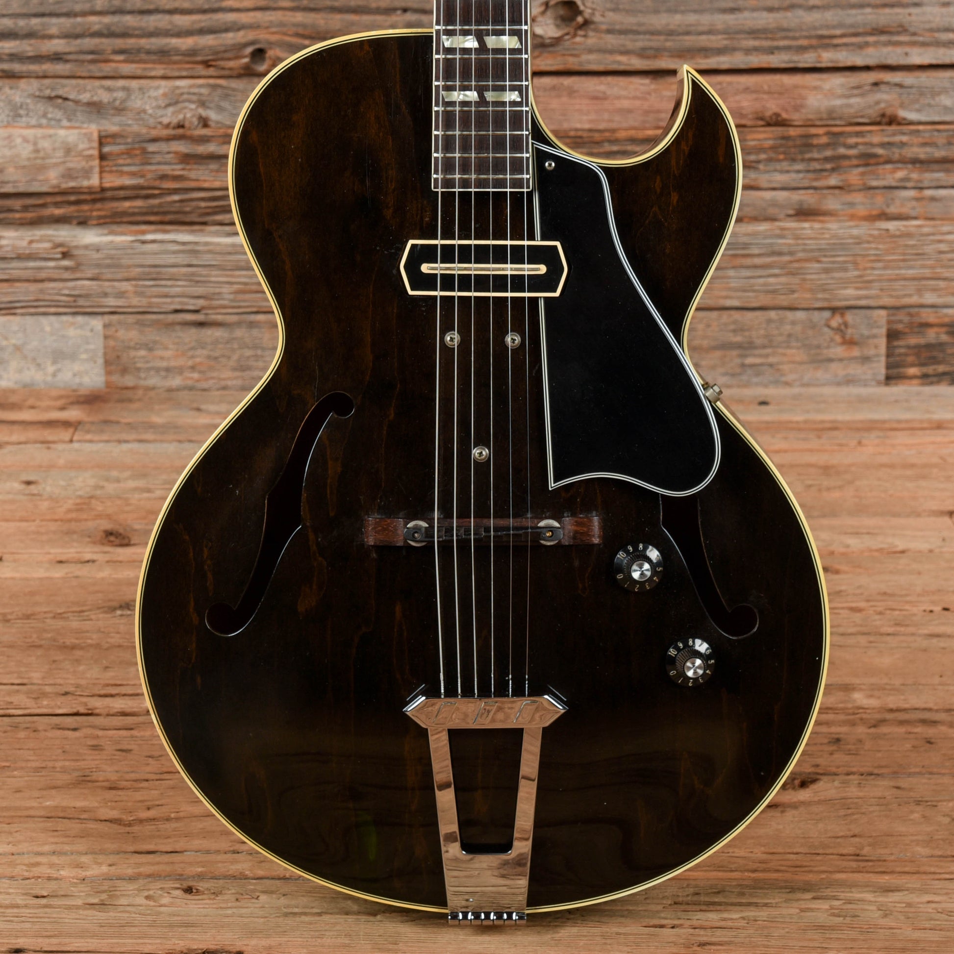 Gibson ES-175 CC Walnut 1979 Electric Guitars