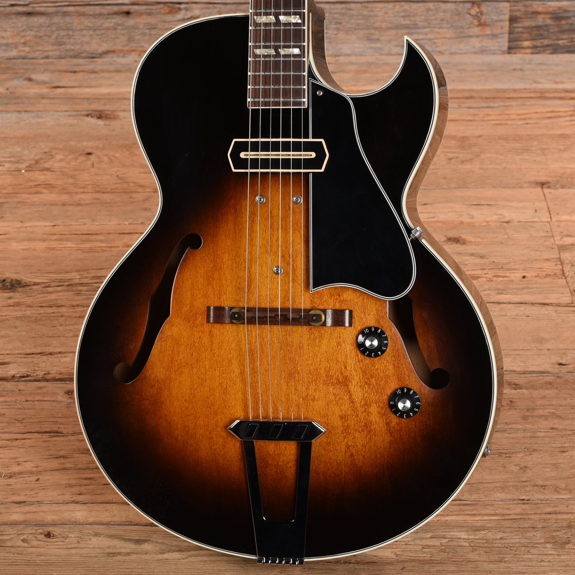 Gibson ES-175CC Sunburst 1979 Electric Guitars