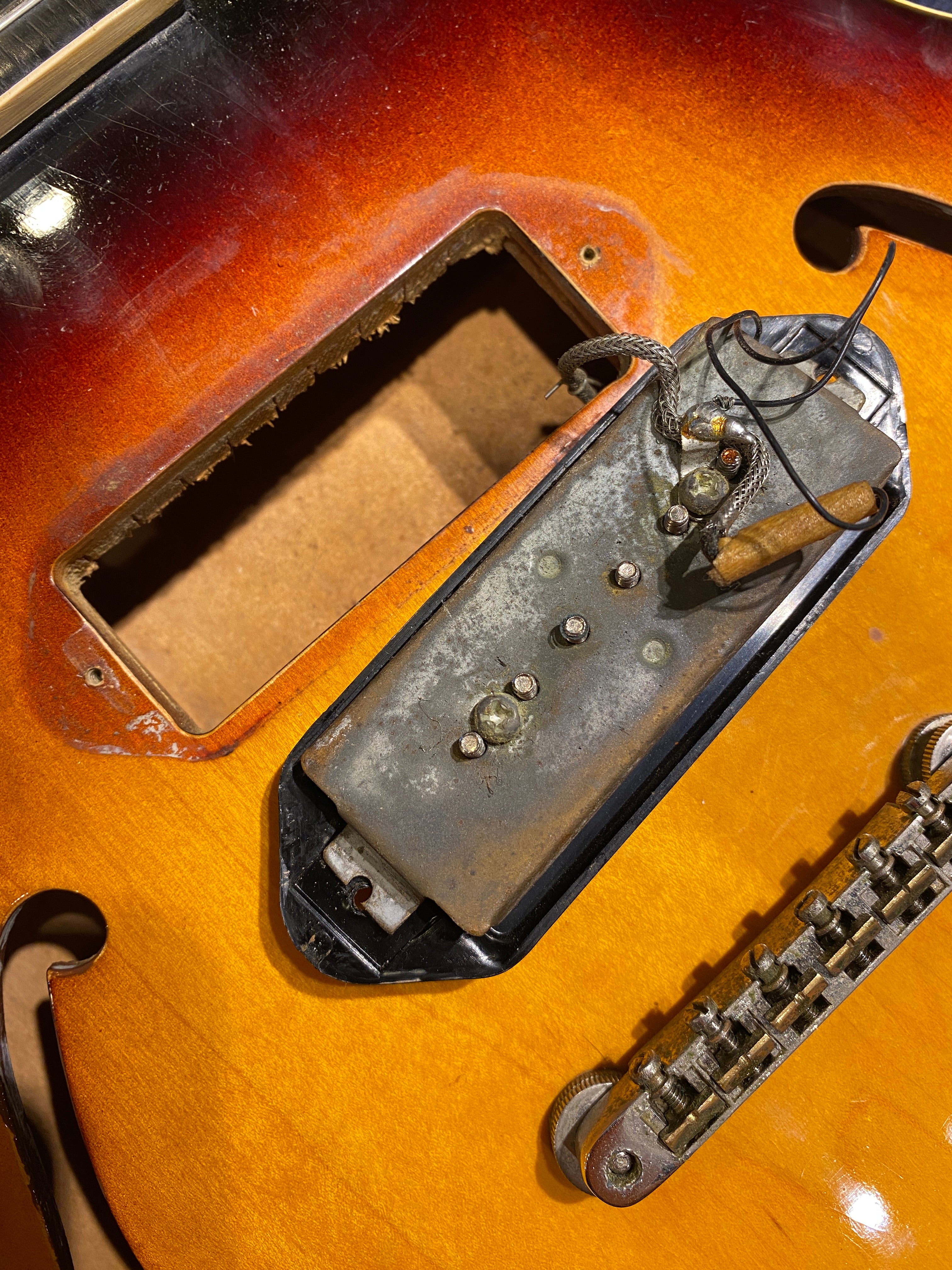 Gibson ES-330T Sunburst 1962 Electric Guitars