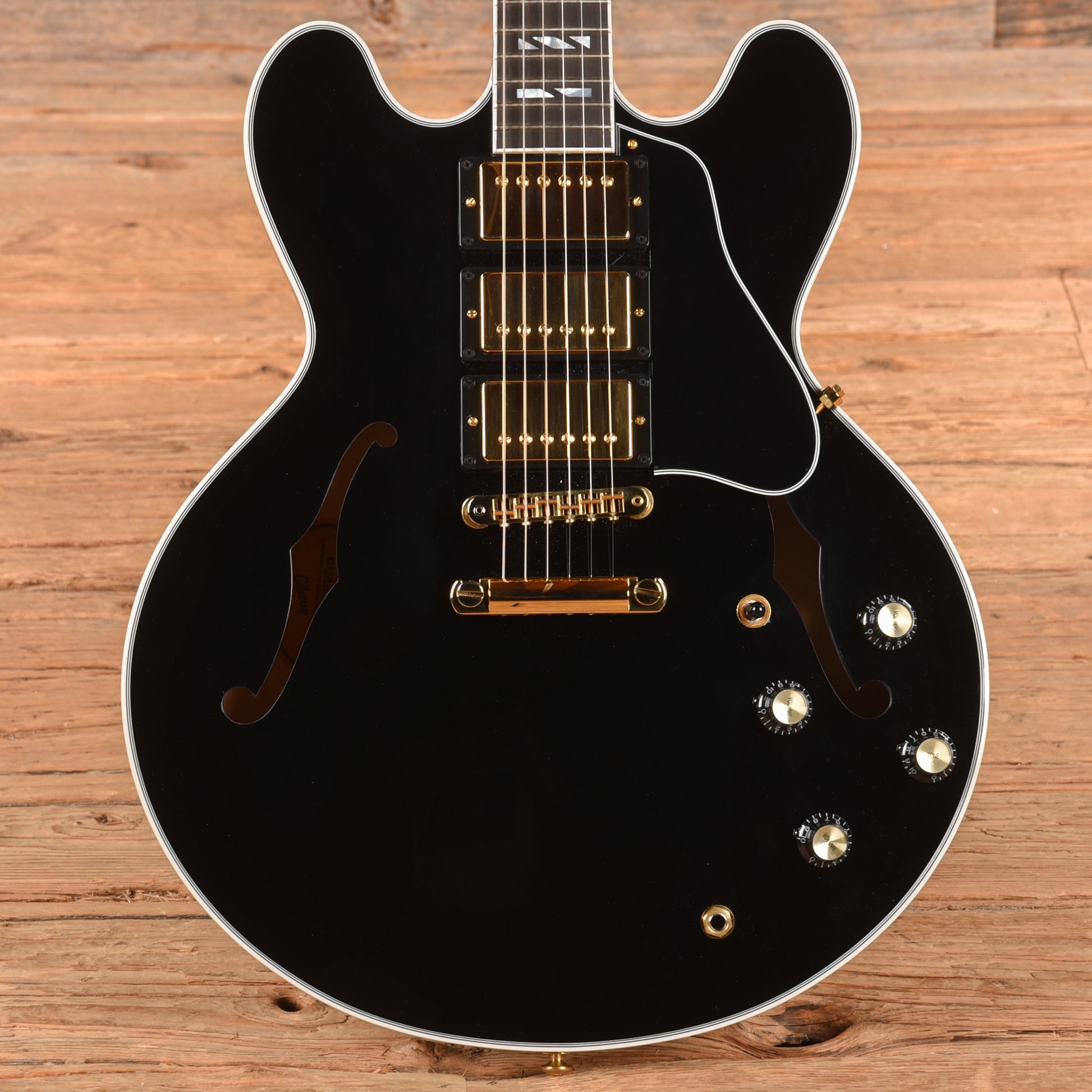 Gibson ES Supreme 3-Pickup Ebony 2024 Electric Guitars