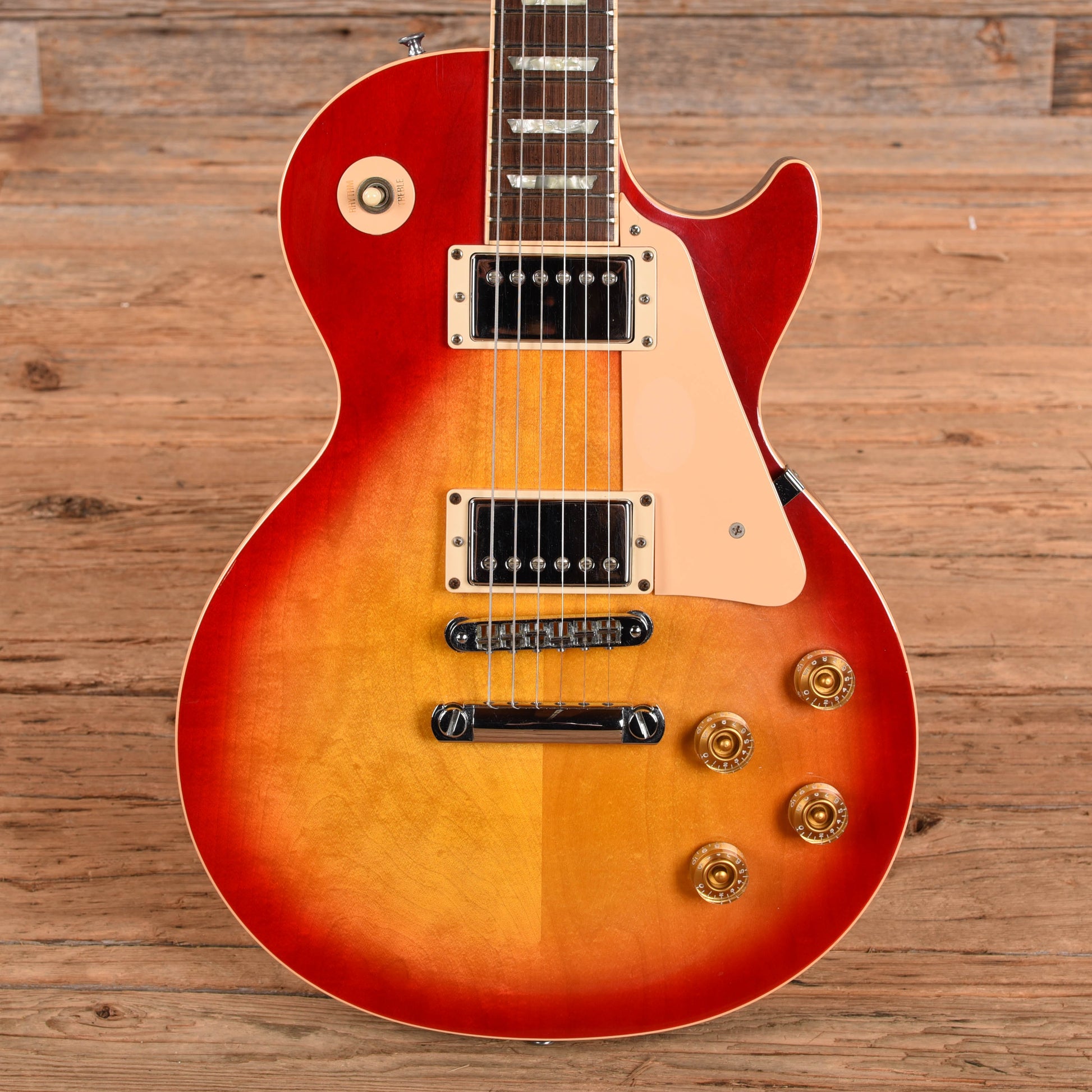 Gibson Les Paul Standard Sunburst 2001 Electric Guitars