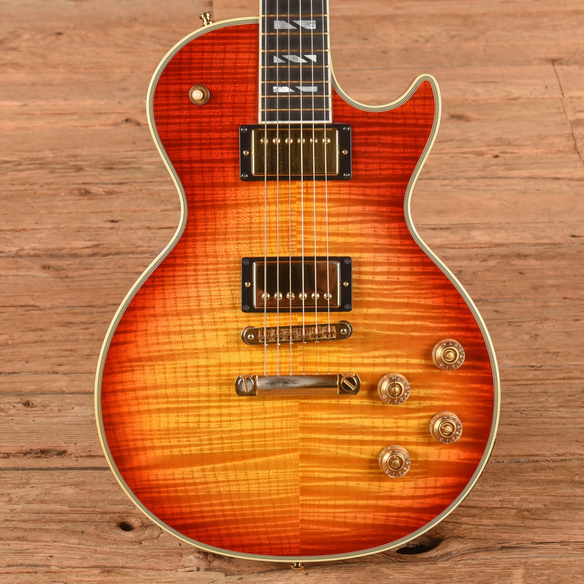 Gibson Les Paul Supreme (Model LPSTWRGHI) Sunburst 2010 Electric Guitars