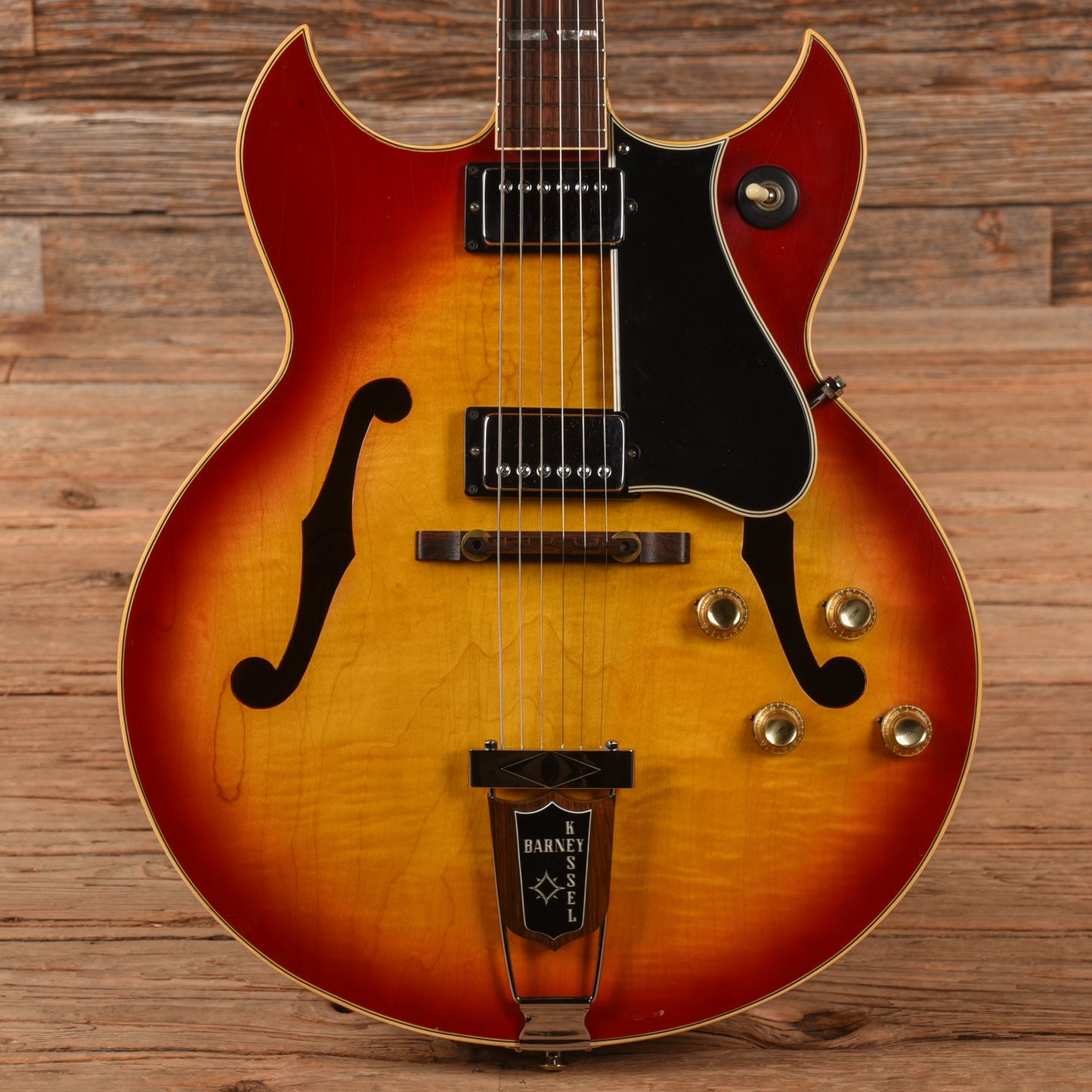 Gibson Barney Kessel Regular Sunburst 1967 Electric Guitars / Hollow Body