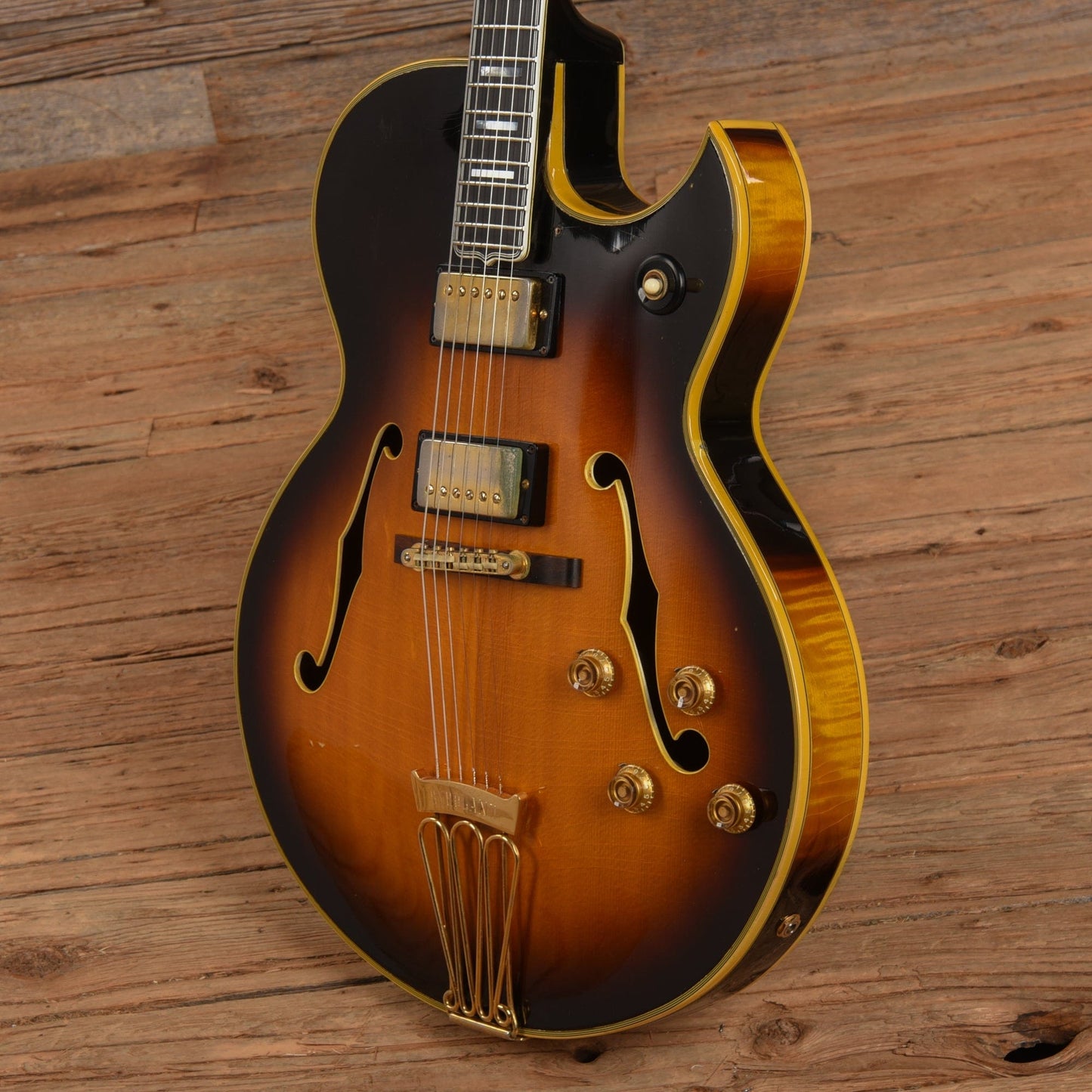 Gibson Byrdland Sunburst 1967 Electric Guitars / Hollow Body
