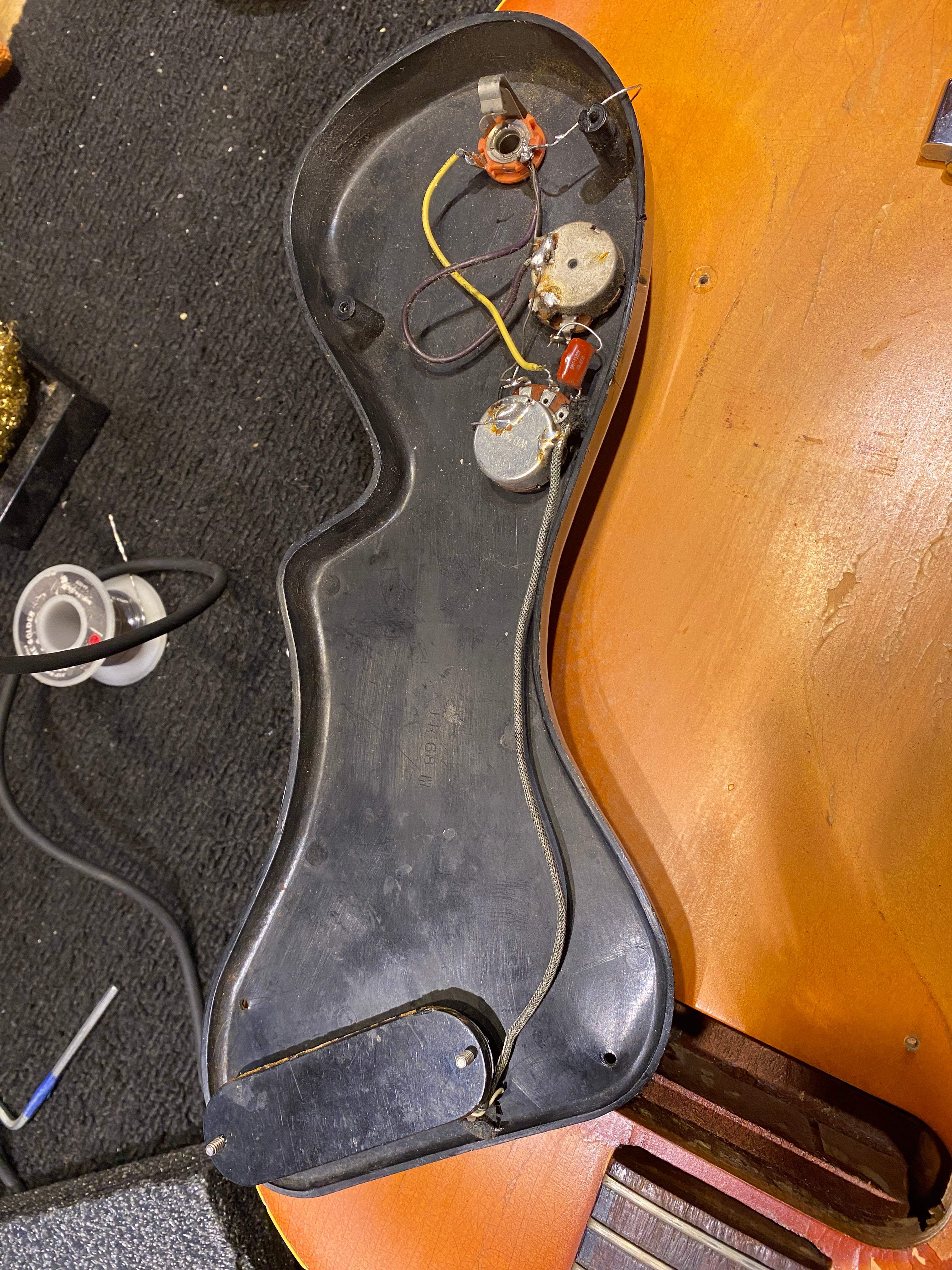 Gibson ES-120 T Sunburst 1965 Electric Guitars / Hollow Body