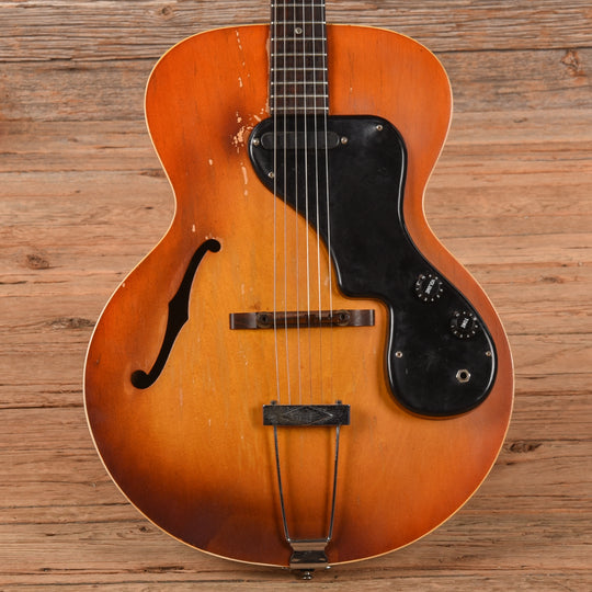 Gibson ES-120 T Sunburst 1965 Electric Guitars / Hollow Body