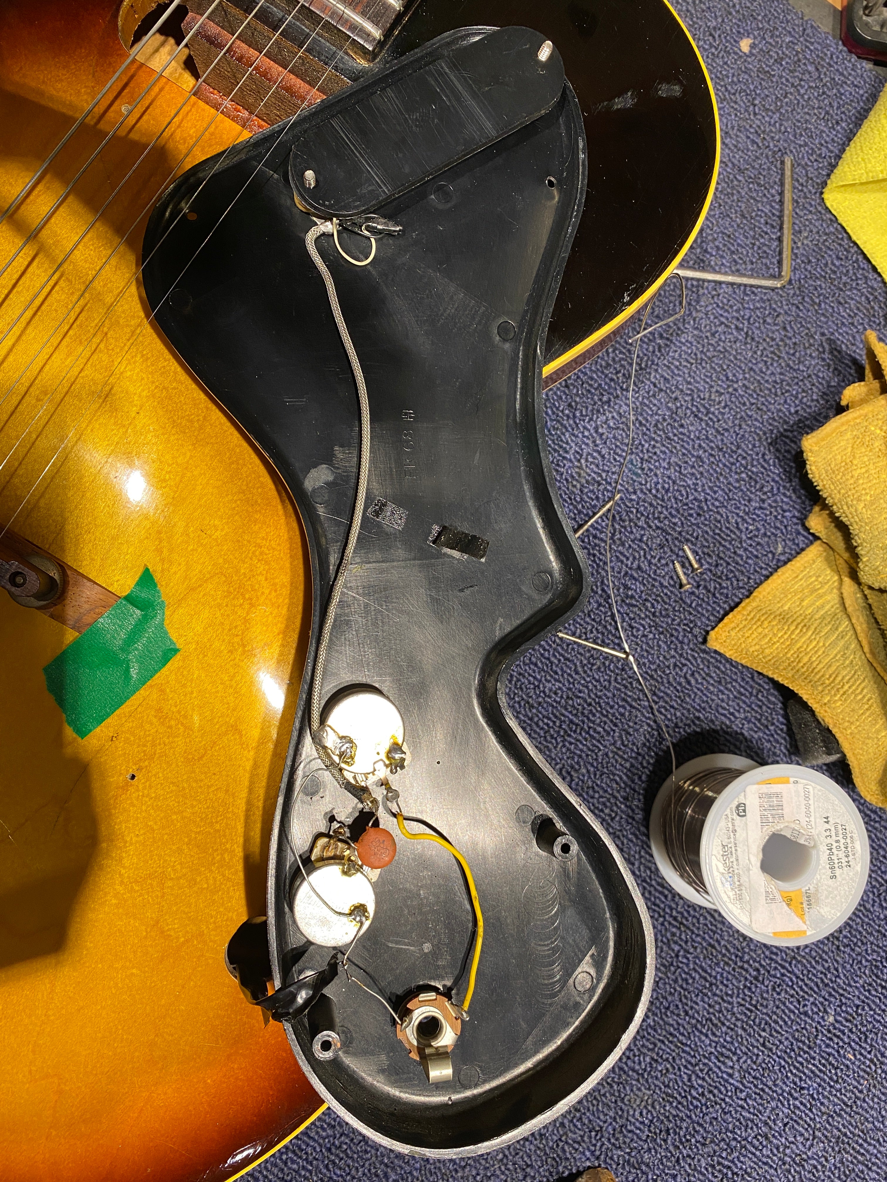 Gibson ES-120T Sunburst 1965 Electric Guitars / Hollow Body