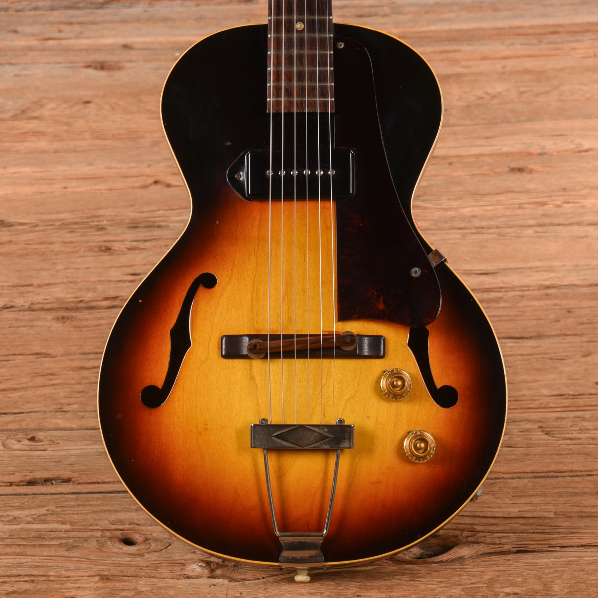 Gibson ES-125T 3/4 Sunburst 1957 Electric Guitars / Hollow Body