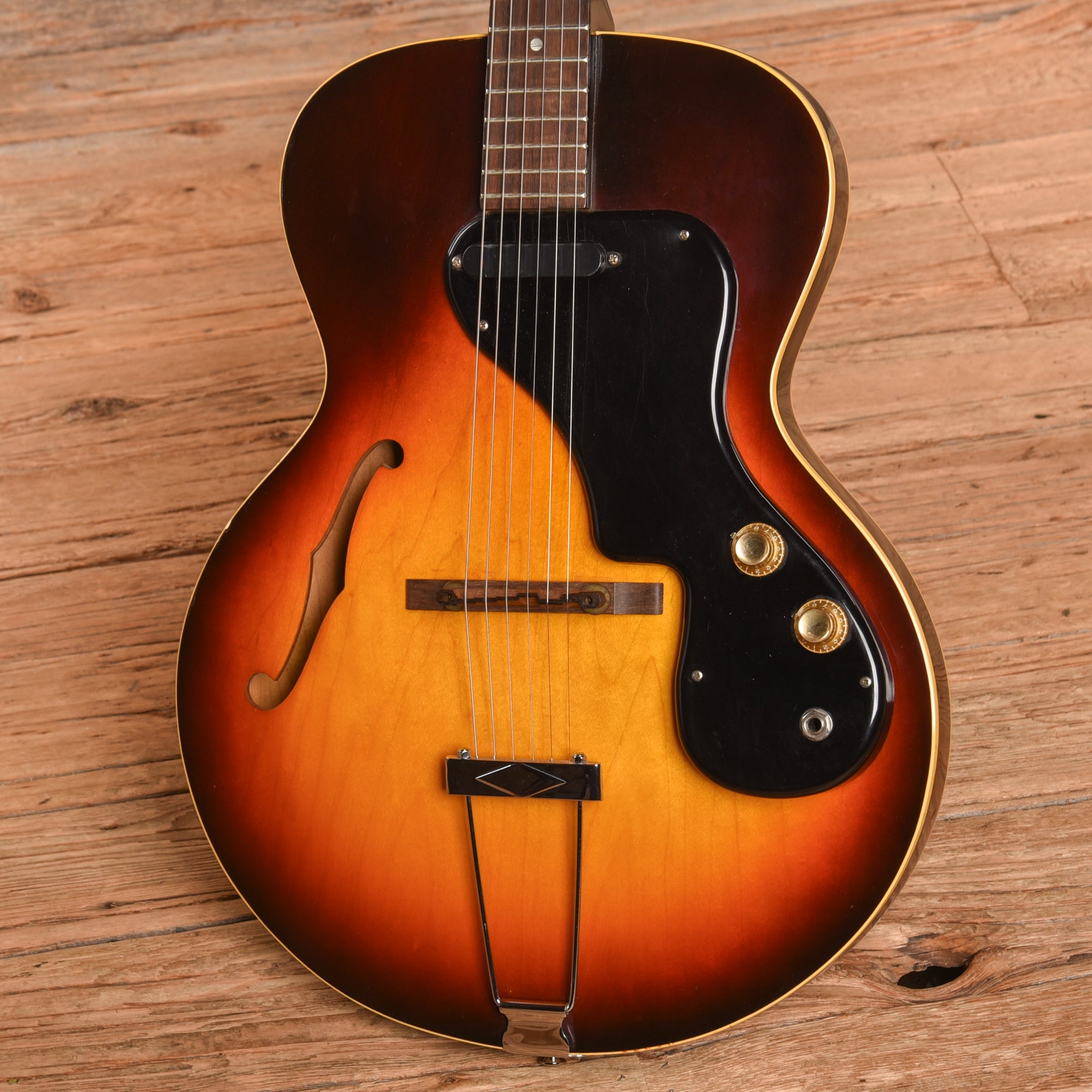 Gibson ES-125T Sunburst 1967 Electric Guitars / Hollow Body
