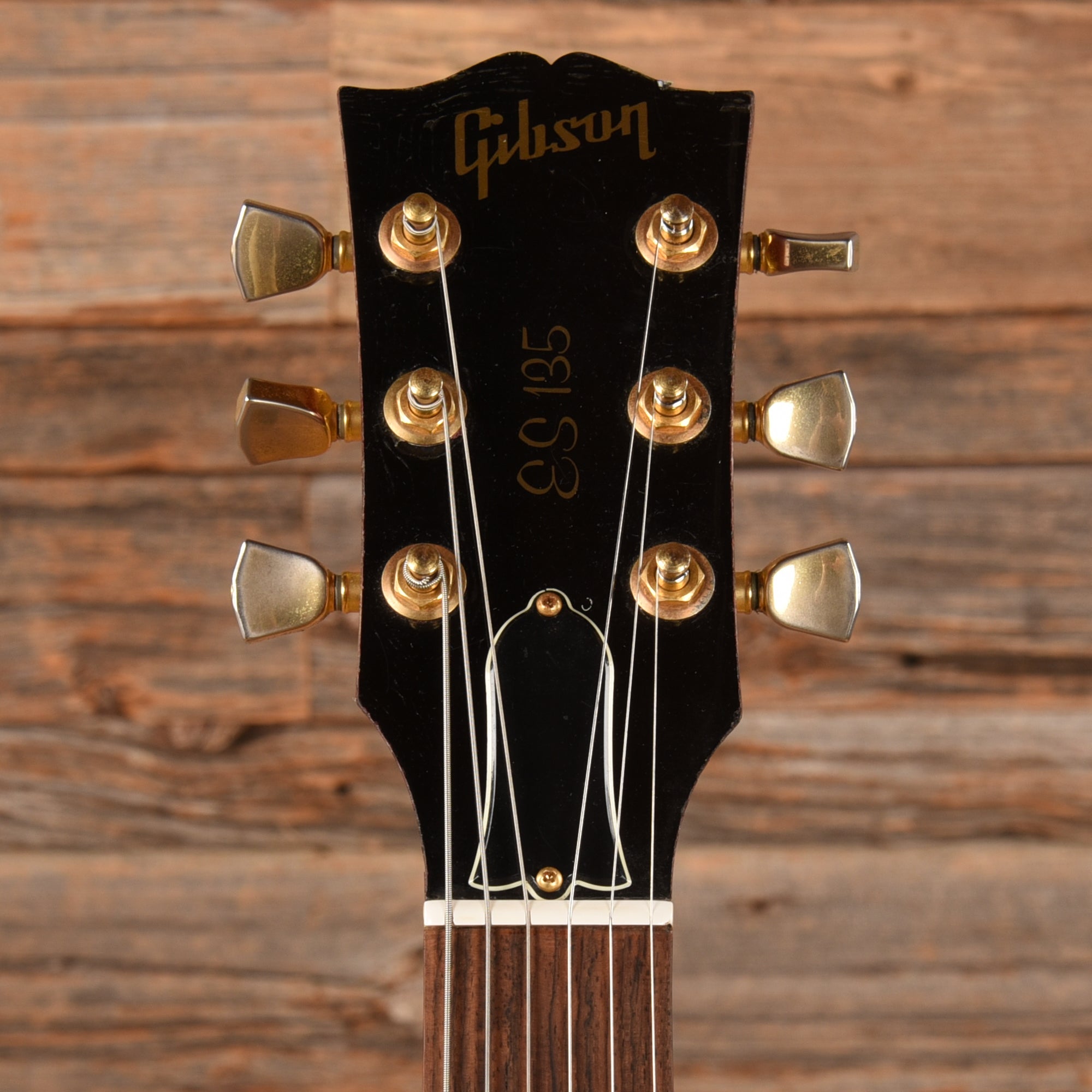Gibson ES-135 Cherry 2002 Electric Guitars / Hollow Body