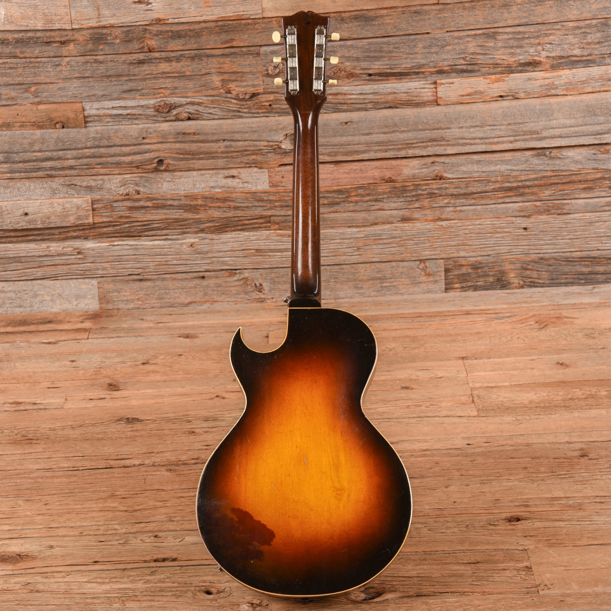 Gibson ES-140 3/4 Sunburst 1950 Electric Guitars / Hollow Body