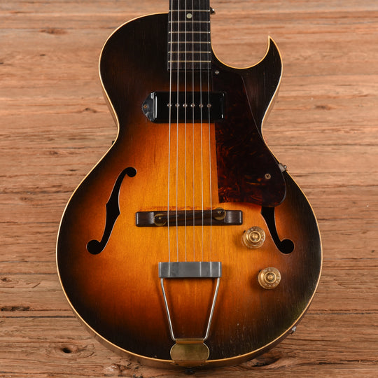 Gibson ES-140 3/4 Sunburst 1950 Electric Guitars / Hollow Body