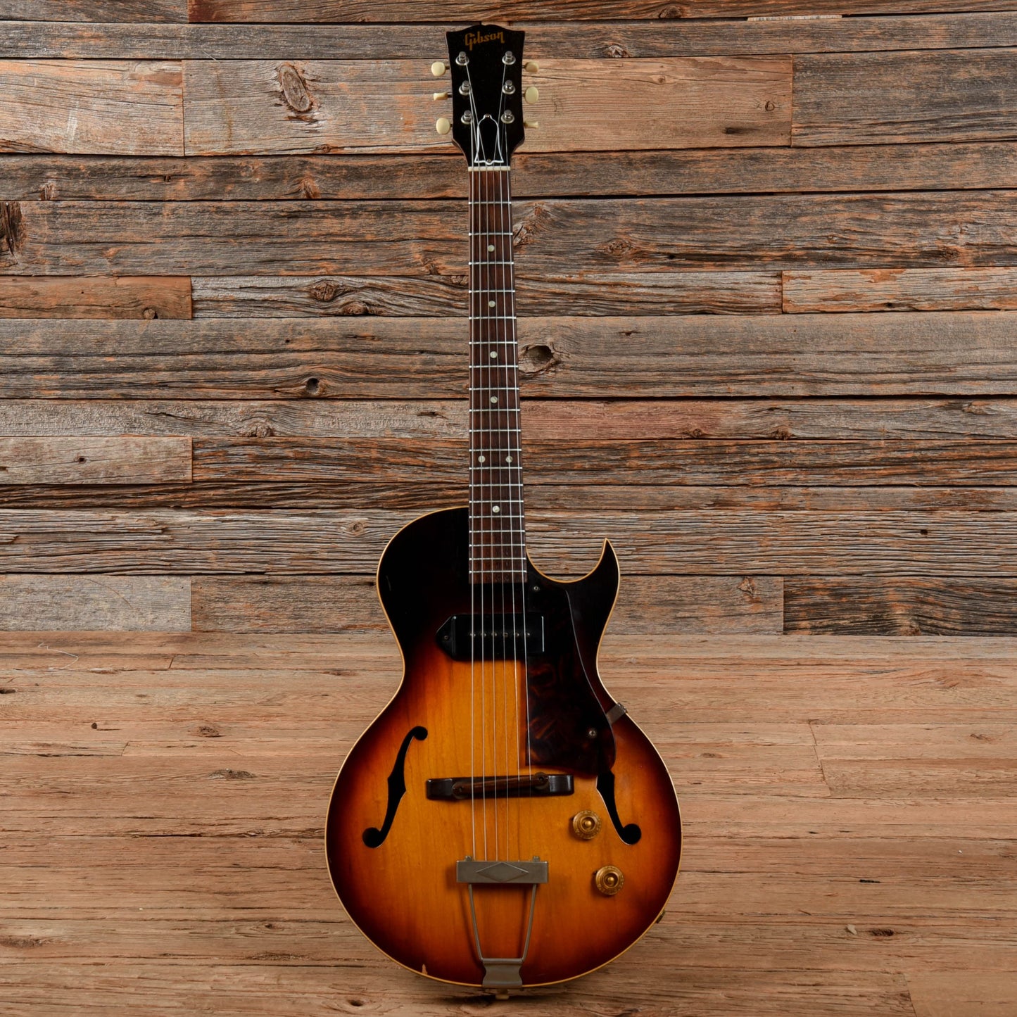 Gibson ES-140 Sunburst 1959 Electric Guitars / Hollow Body