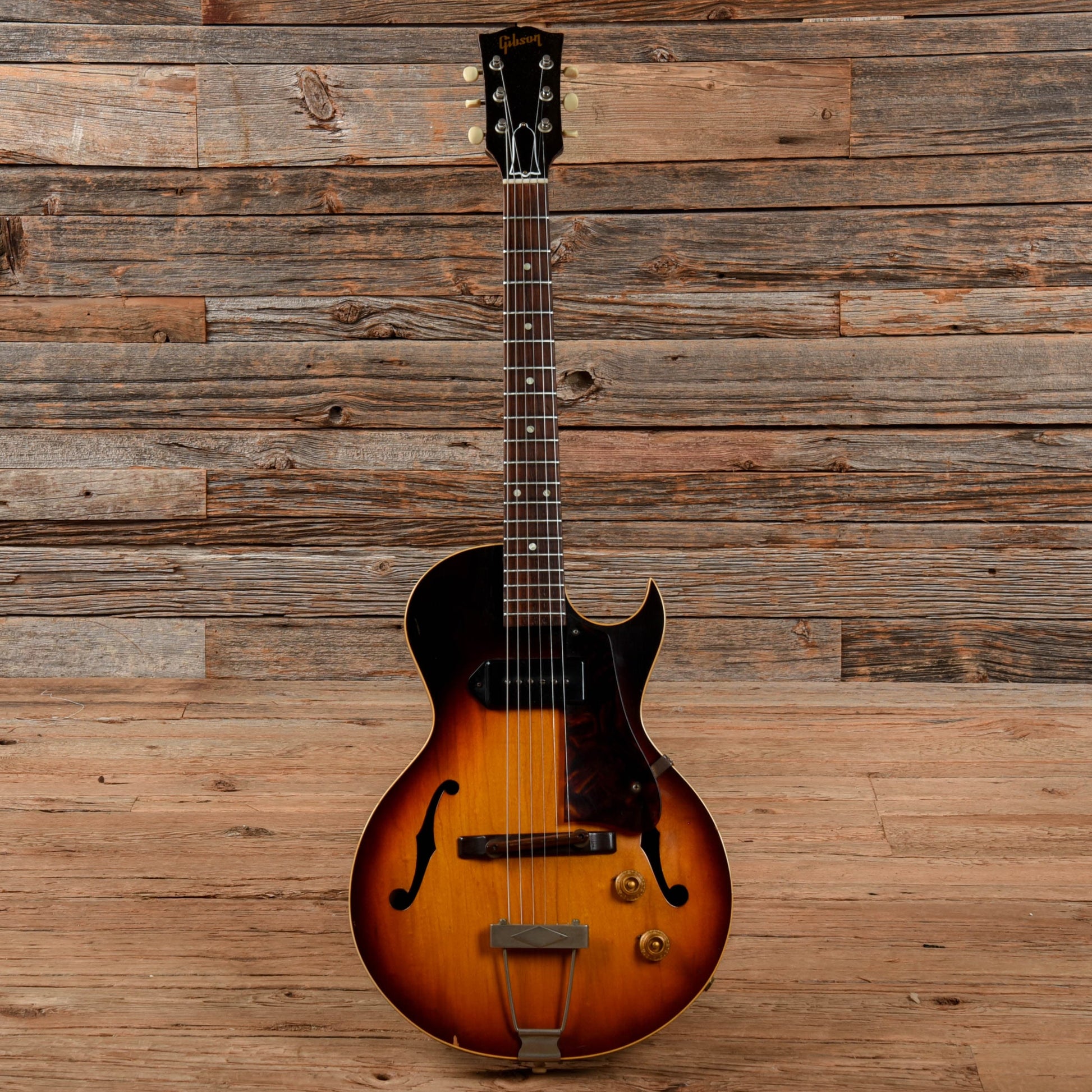 Gibson ES-140 Sunburst 1959 Electric Guitars / Hollow Body