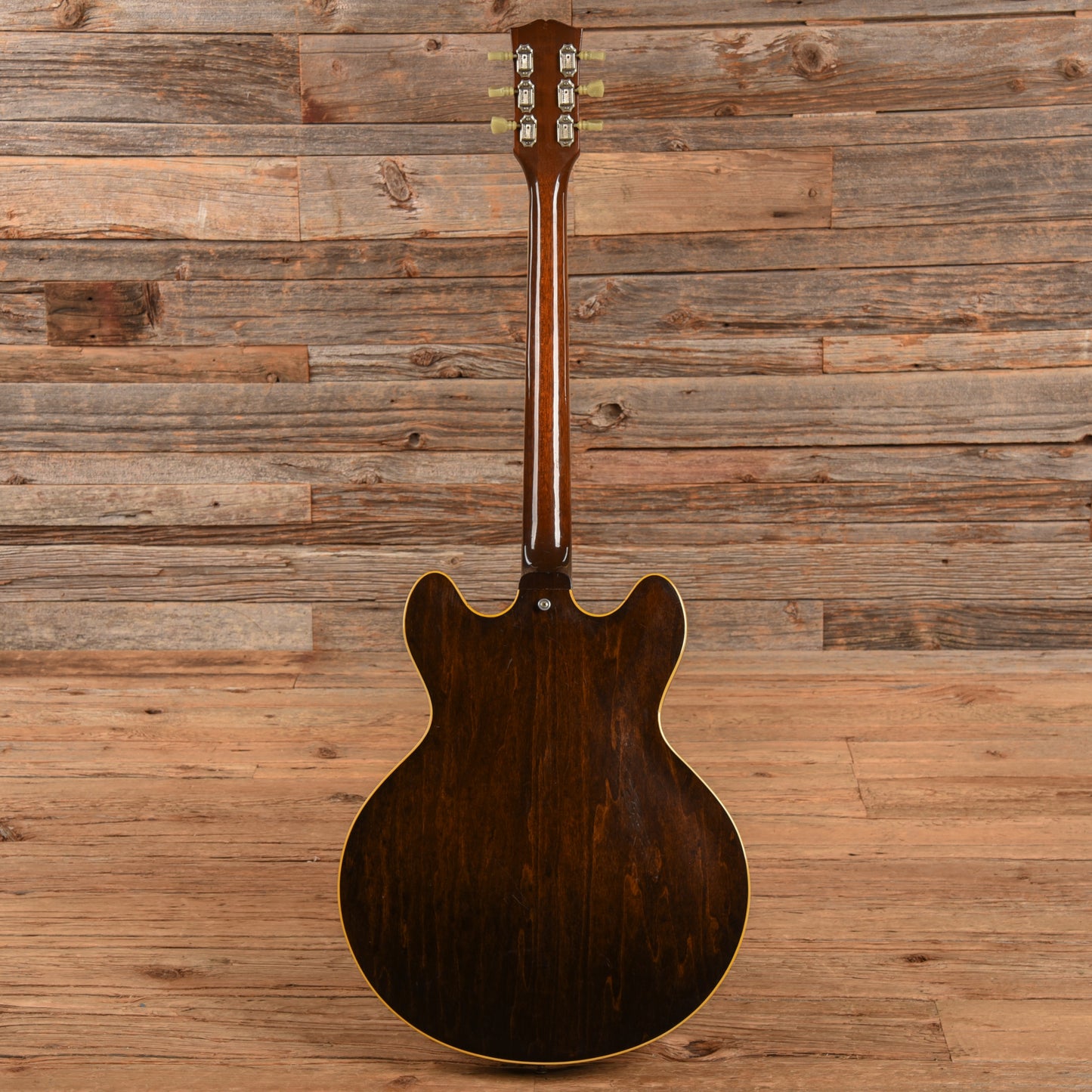 Gibson ES-150D Walnut 1973 Electric Guitars / Hollow Body