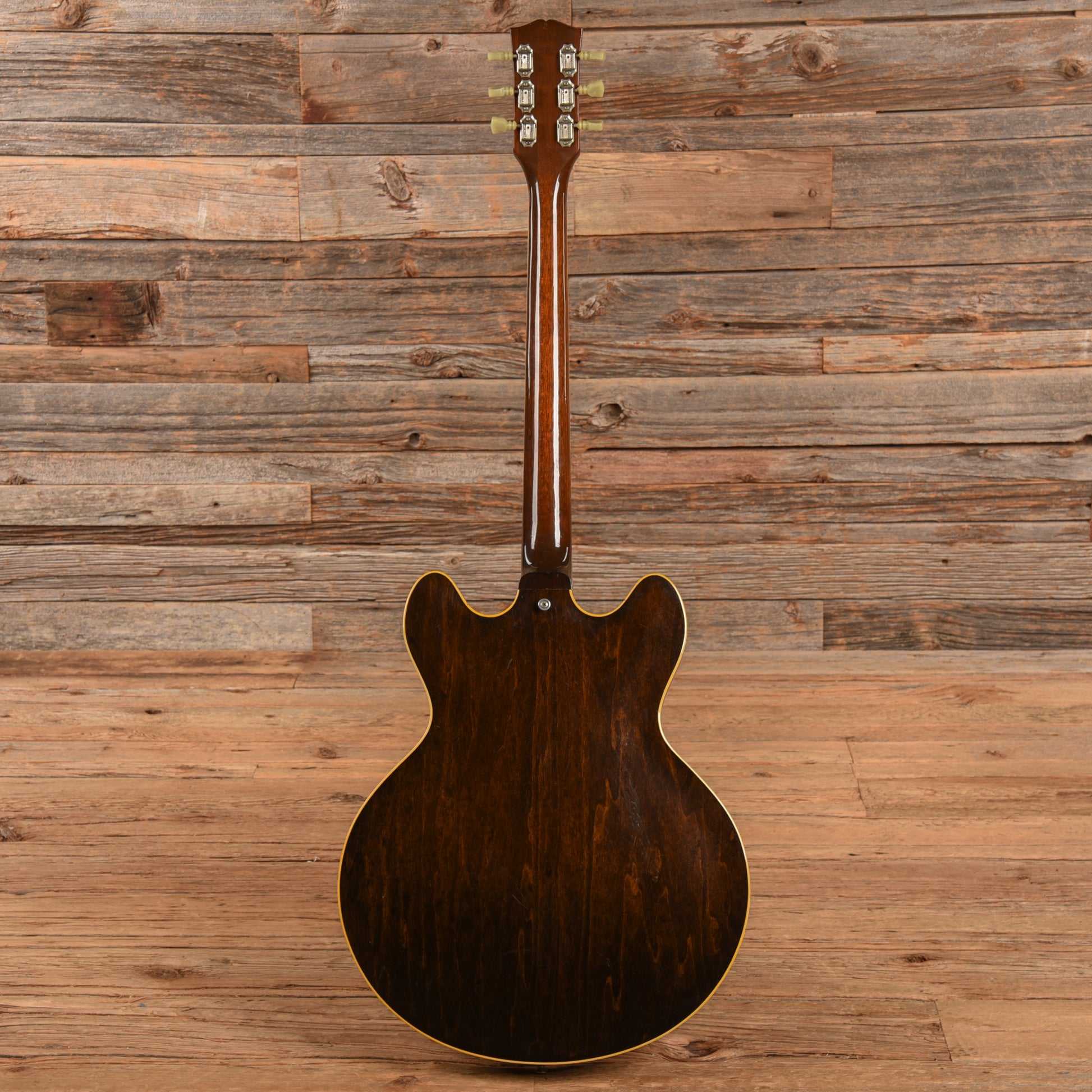 Gibson ES-150D Walnut 1973 Electric Guitars / Hollow Body