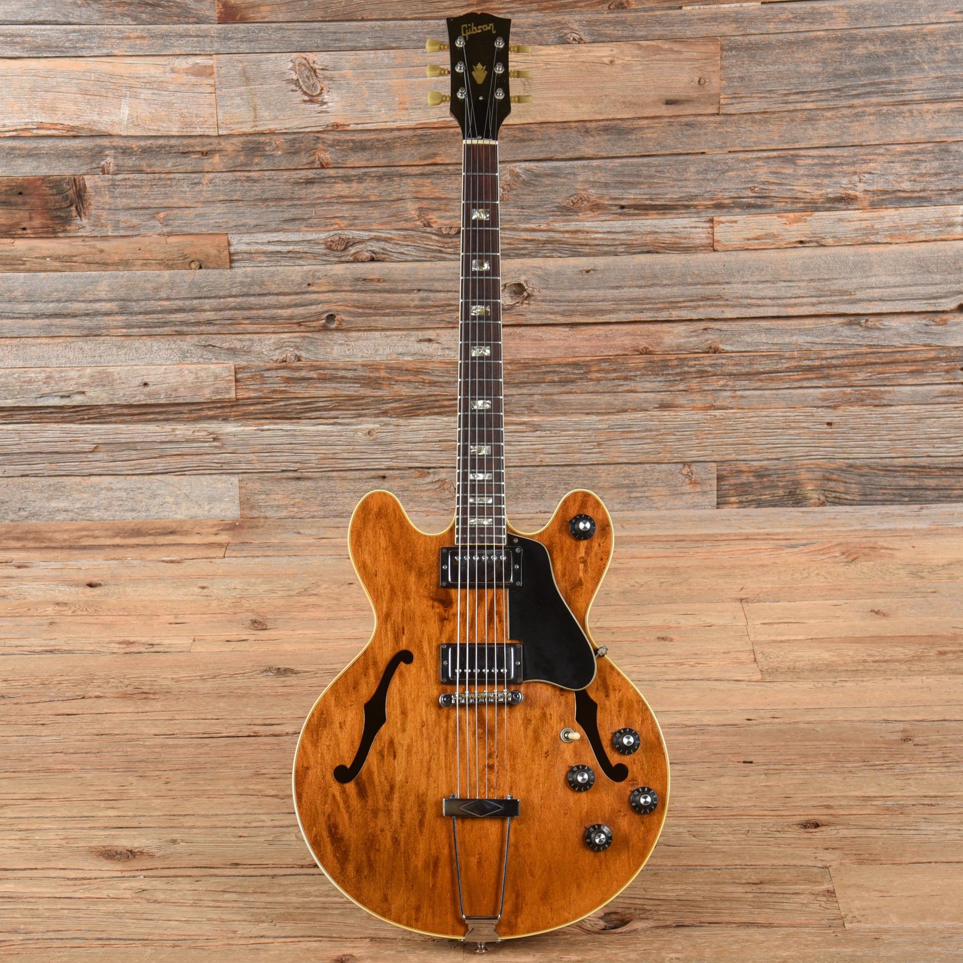 Gibson ES-150D Walnut 1974 Electric Guitars / Hollow Body