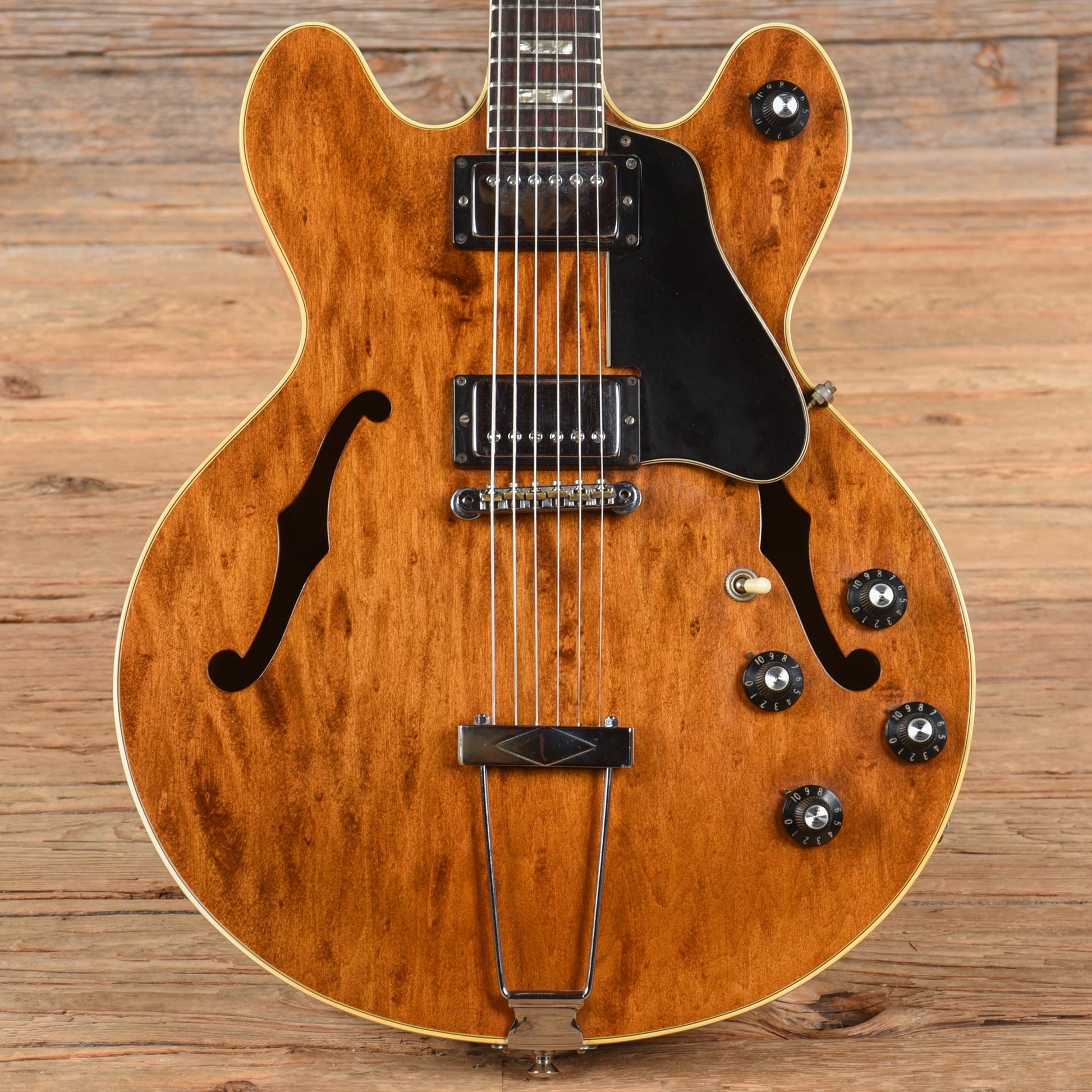 Gibson ES-150D Walnut 1974 Electric Guitars / Hollow Body
