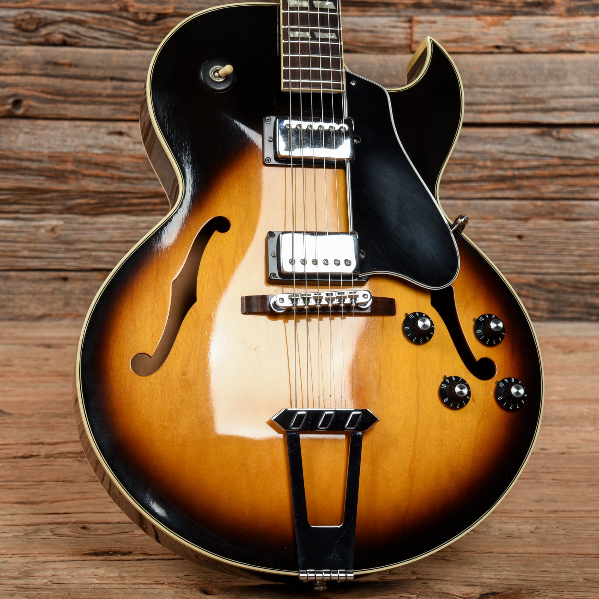 Gibson ES-175 Sunburst 1976 Electric Guitars / Hollow Body