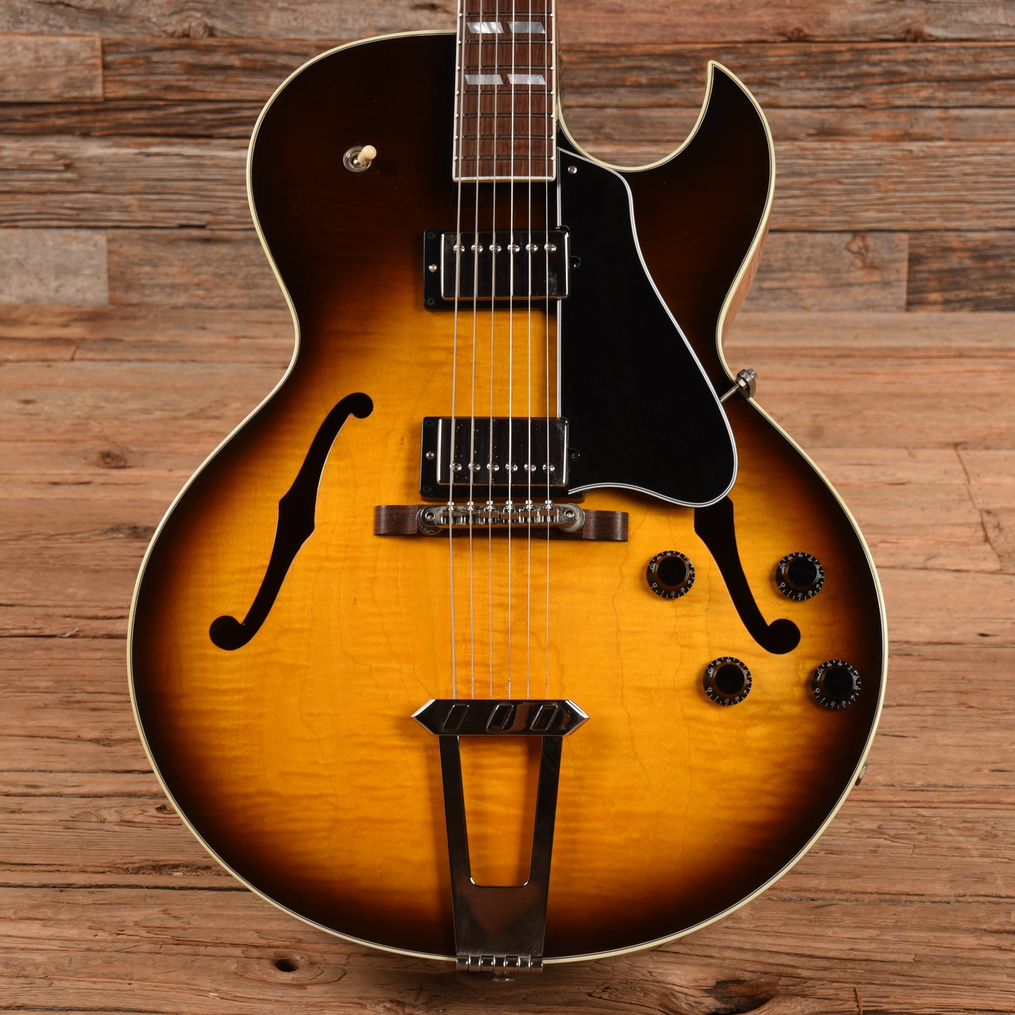 Gibson ES-175 Sunburst 1999 Electric Guitars / Hollow Body
