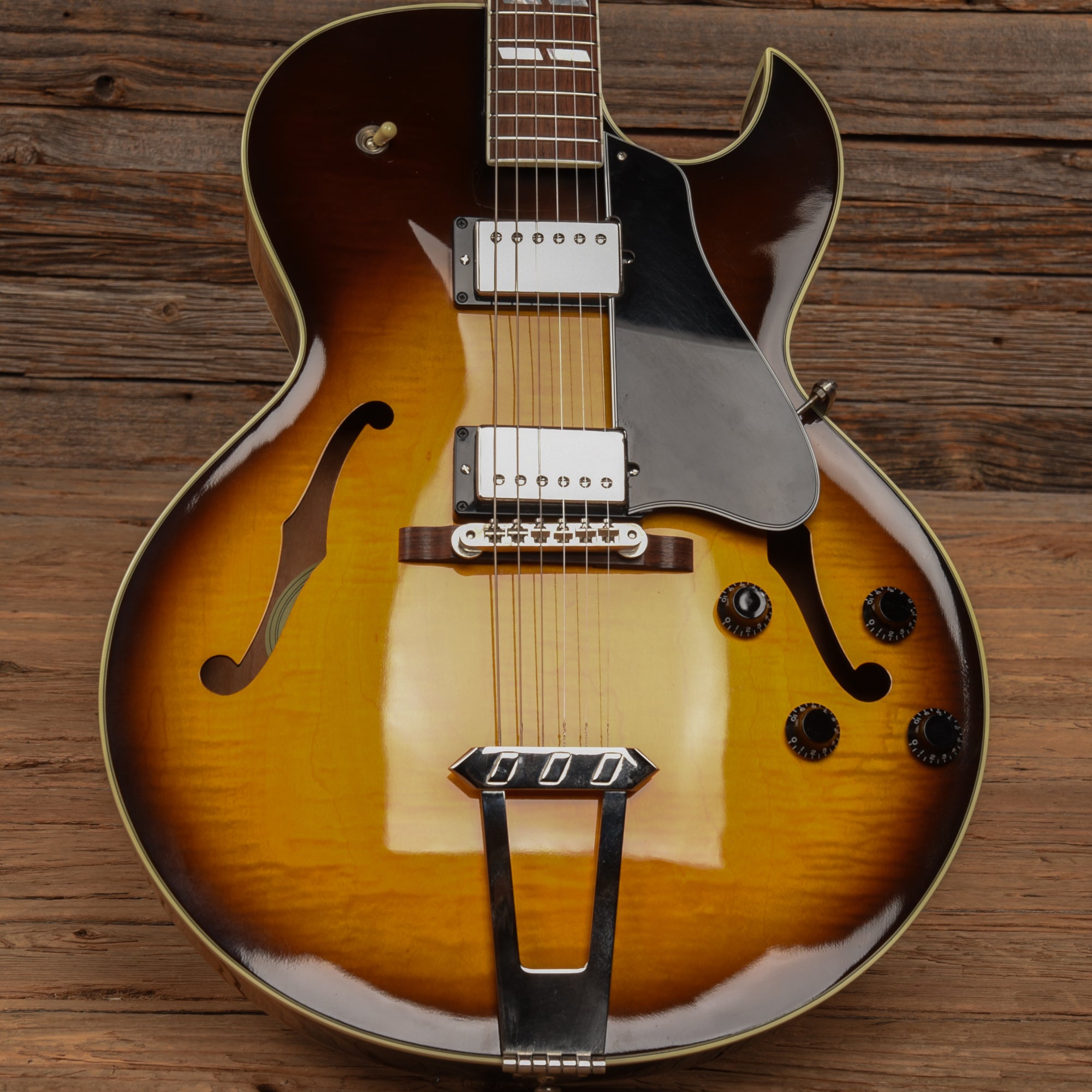 Gibson ES-175 Sunburst 1999 Electric Guitars / Hollow Body