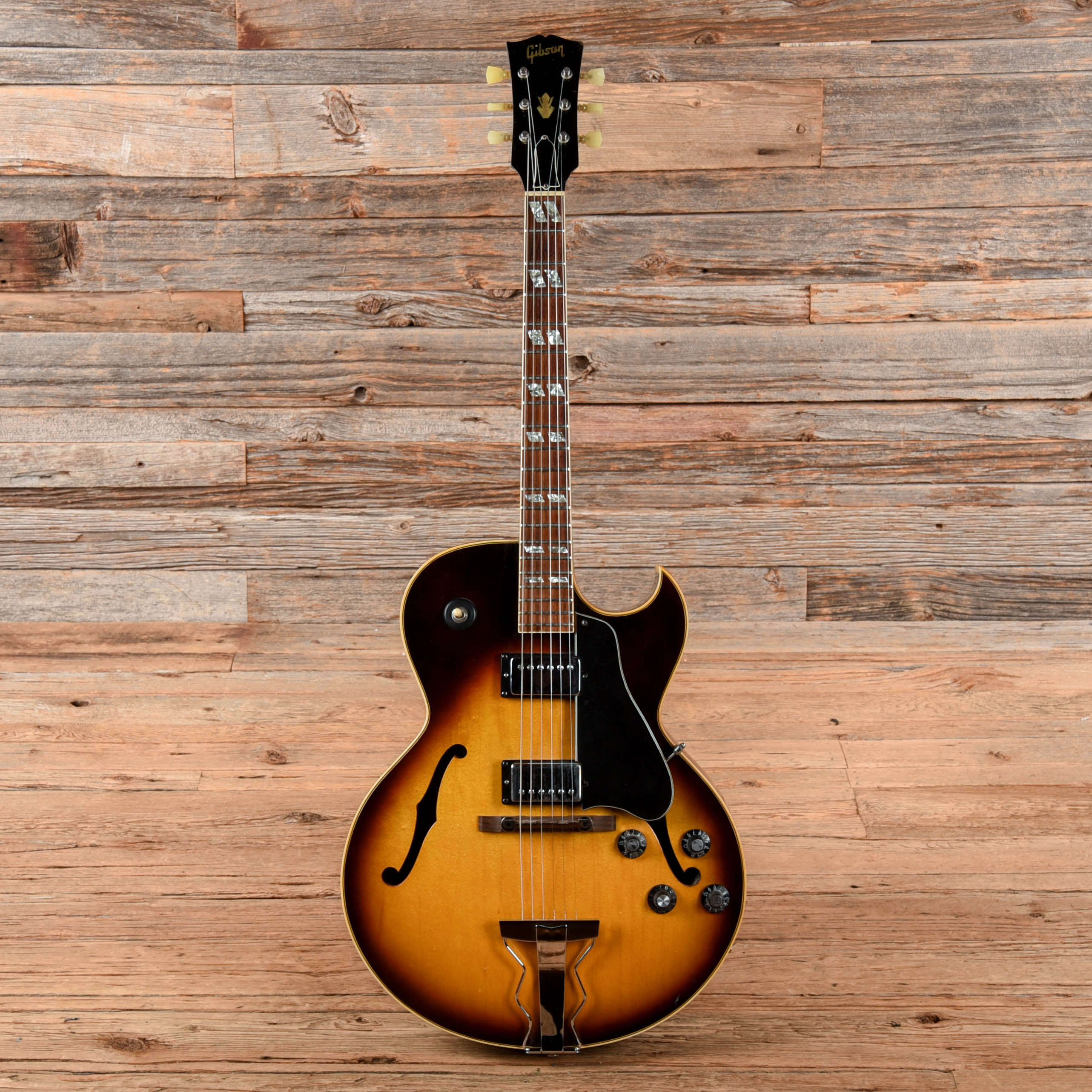 Gibson ES-175D Sunburst 1968 Electric Guitars / Hollow Body