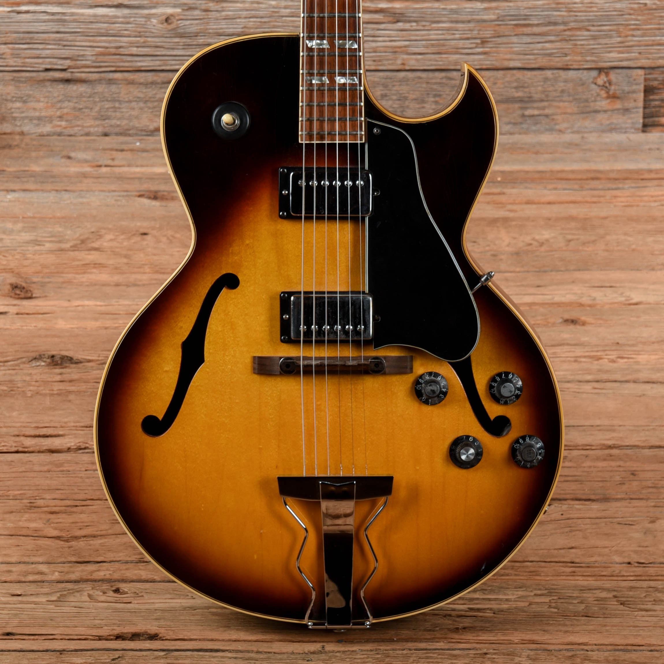 Gibson ES-175D Sunburst 1968 Electric Guitars / Hollow Body
