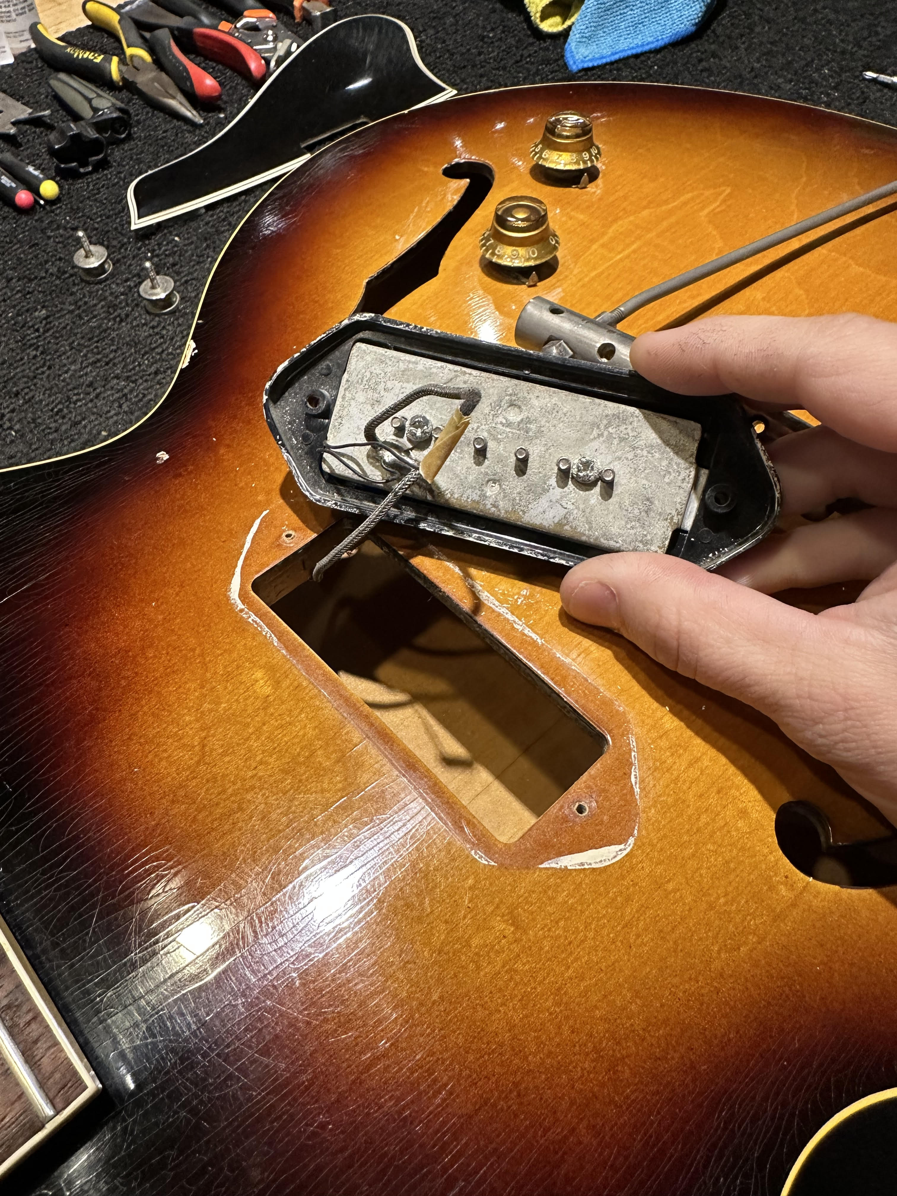 Gibson ES-225 Sunburst 1958 Electric Guitars / Hollow Body