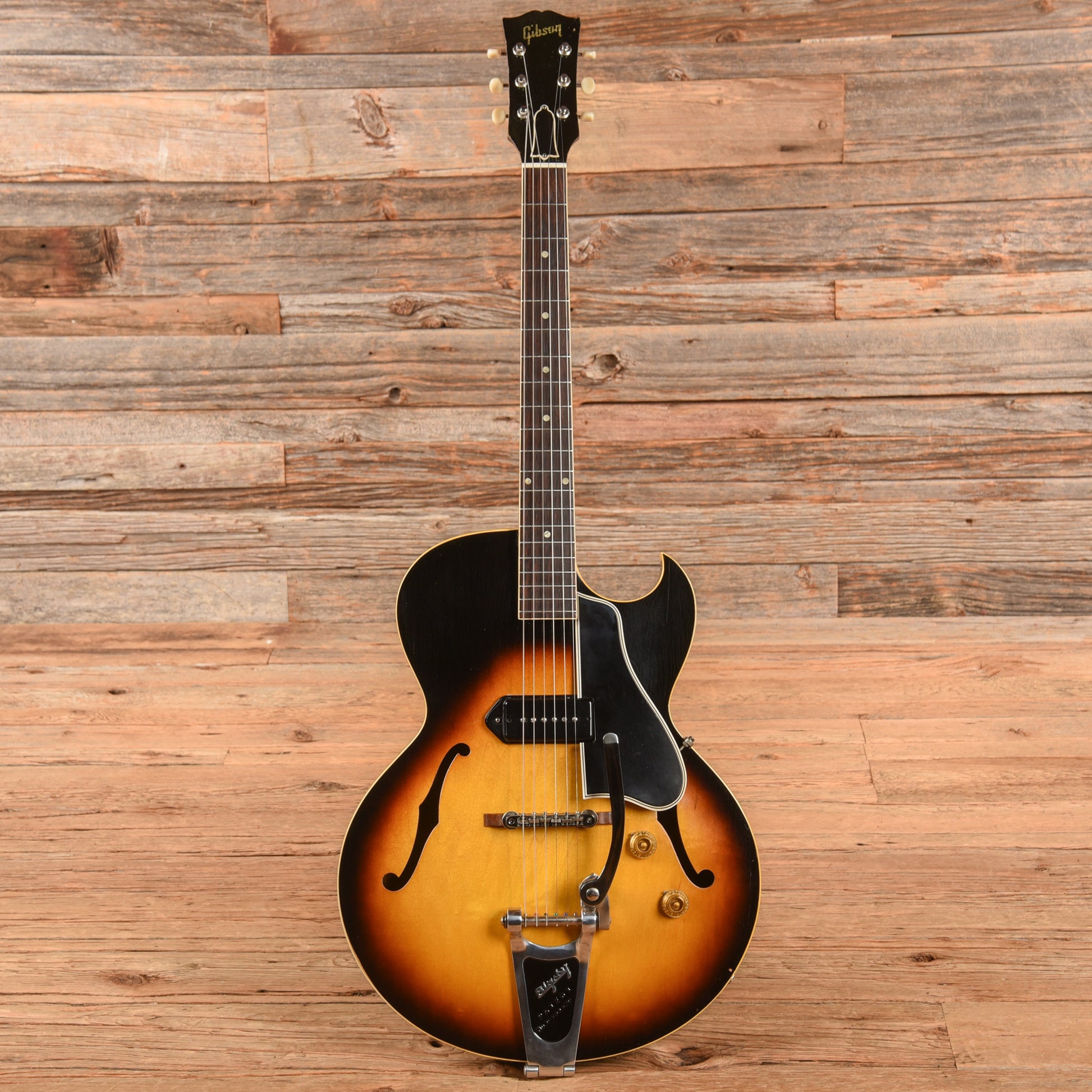 Gibson ES-225T Sunburst 1956 Electric Guitars / Hollow Body