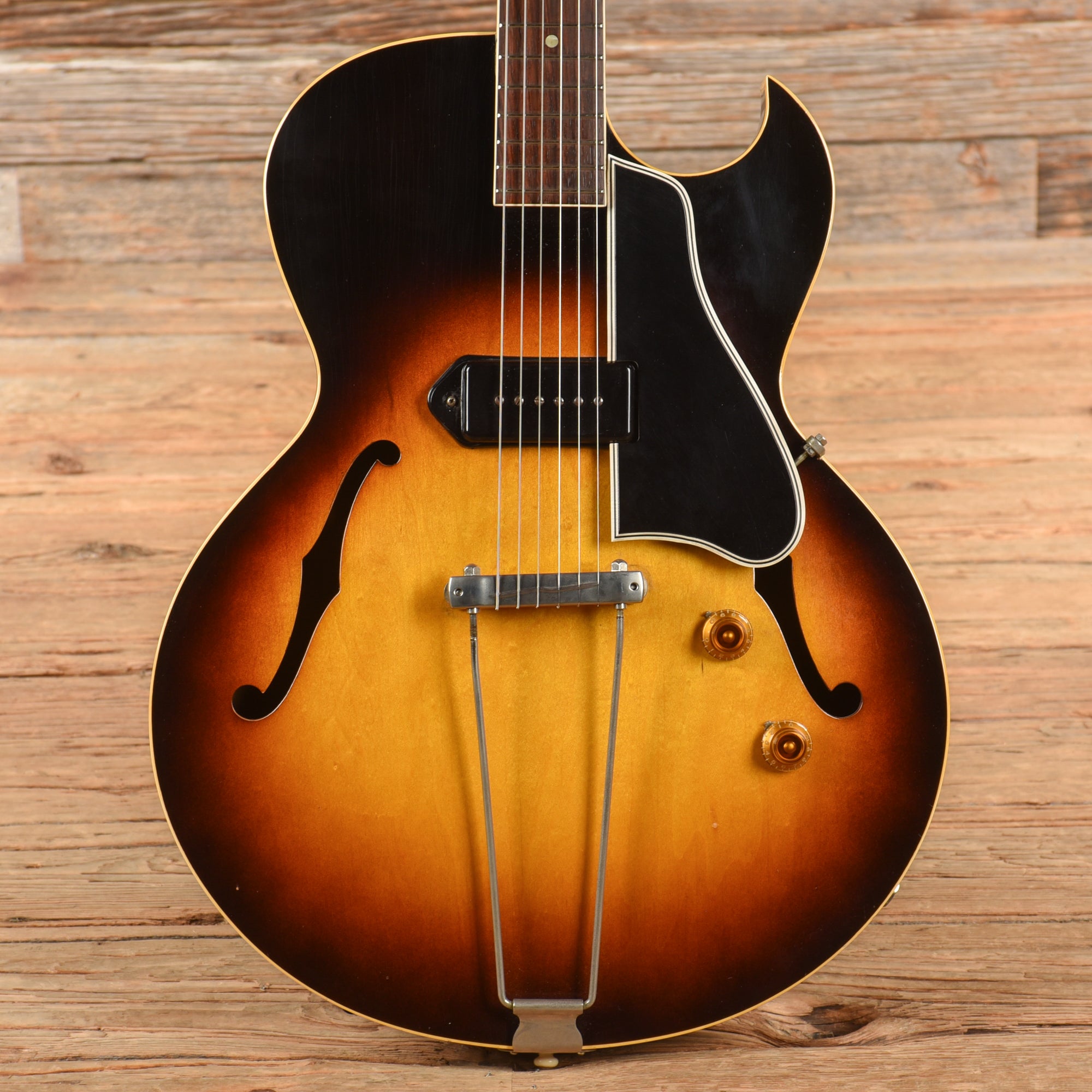 Gibson ES-225T Sunburst 1957 Electric Guitars / Hollow Body