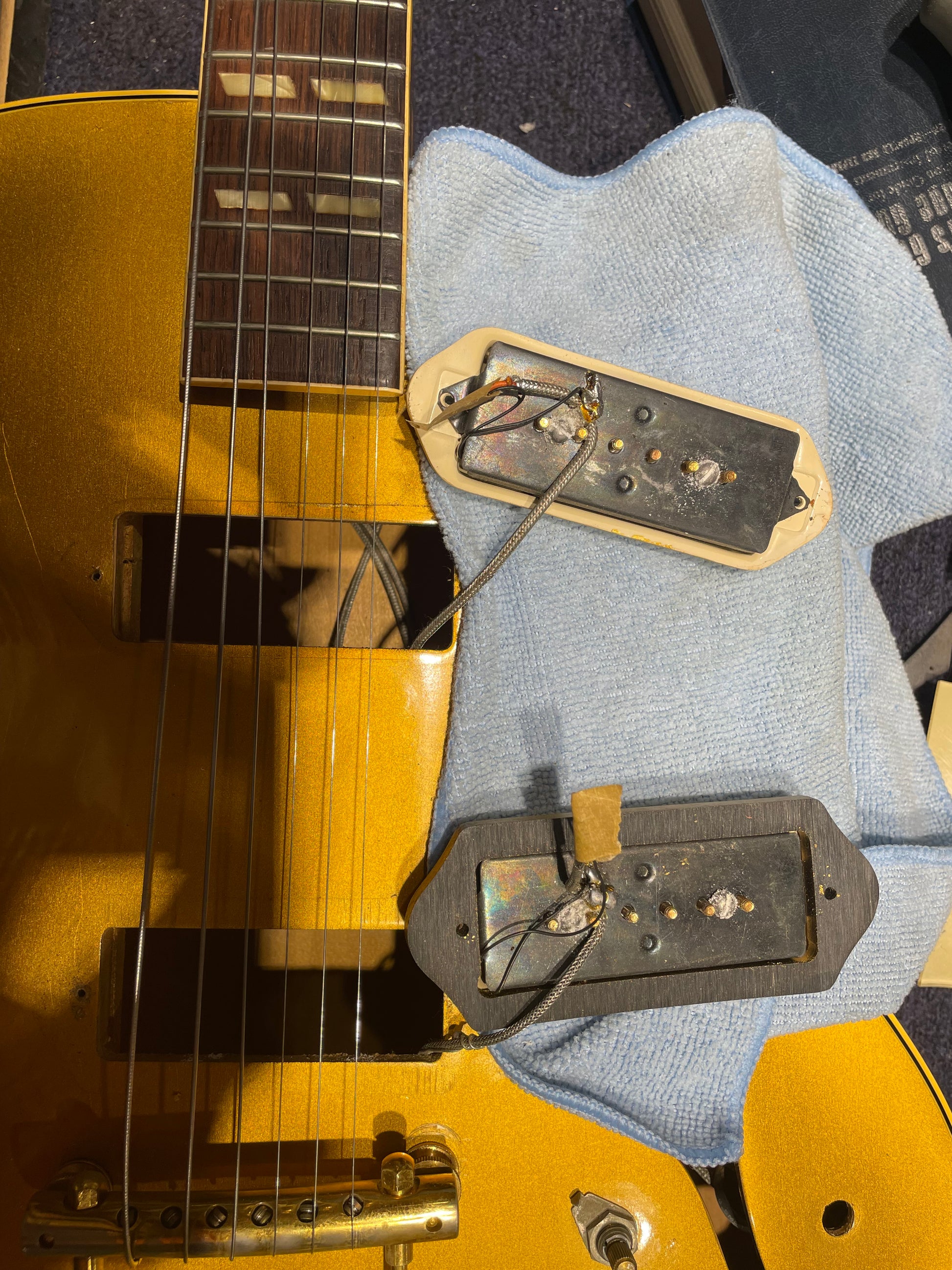 Gibson ES-295 Gold 1952 Electric Guitars / Hollow Body