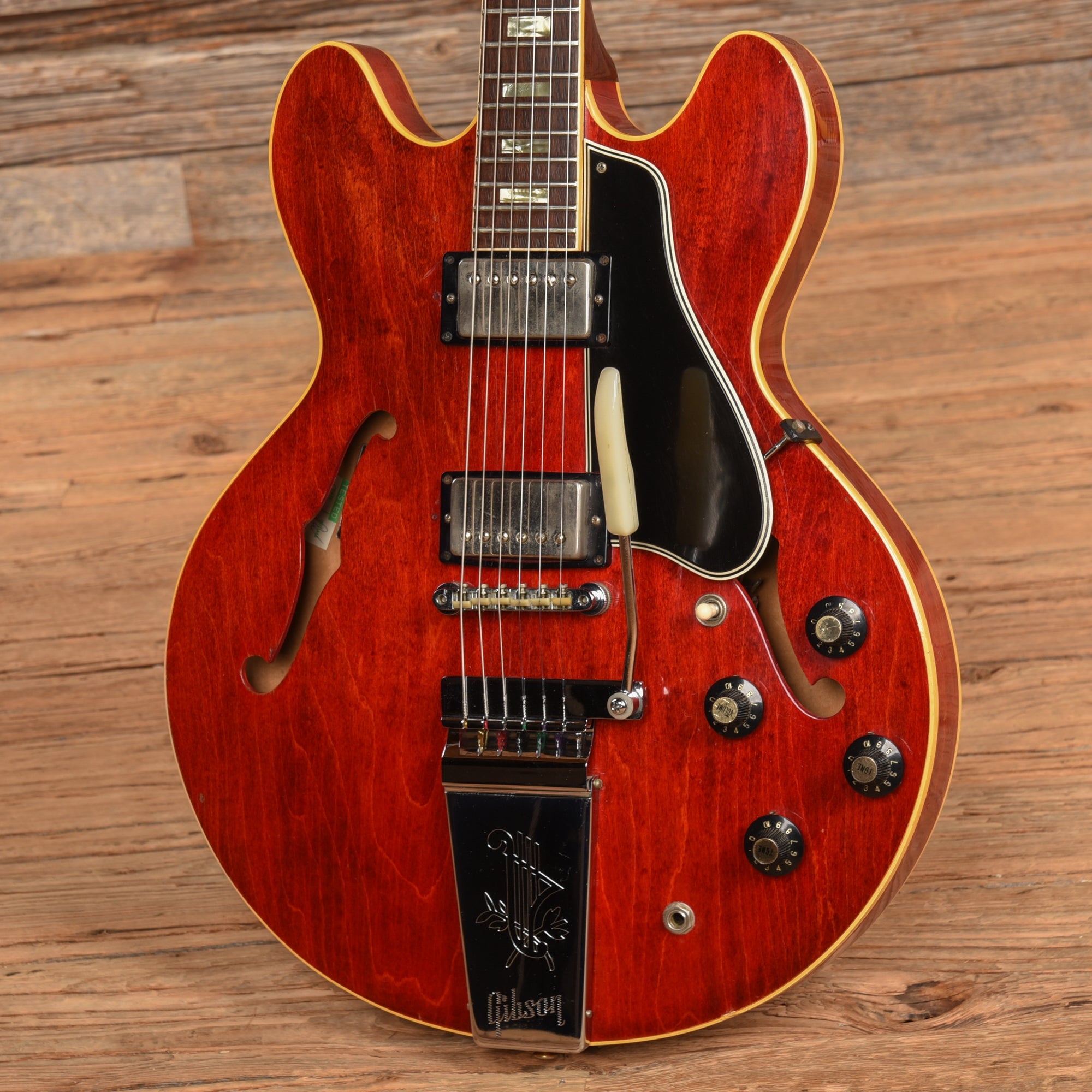 Gibson ES-330 Cherry 1967 Electric Guitars / Hollow Body