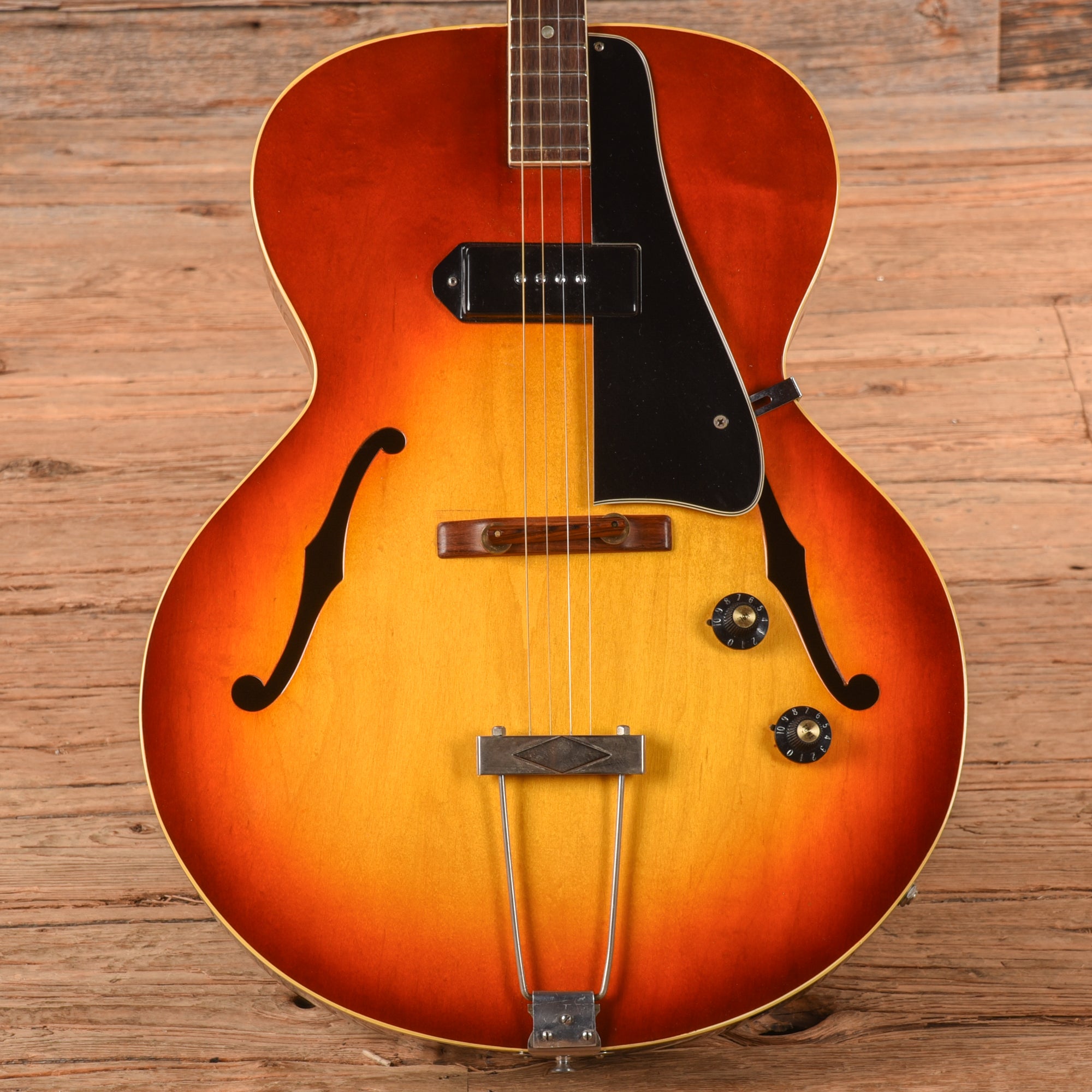 Gibson ETG-150 Sunburst 1957 Electric Guitars / Hollow Body