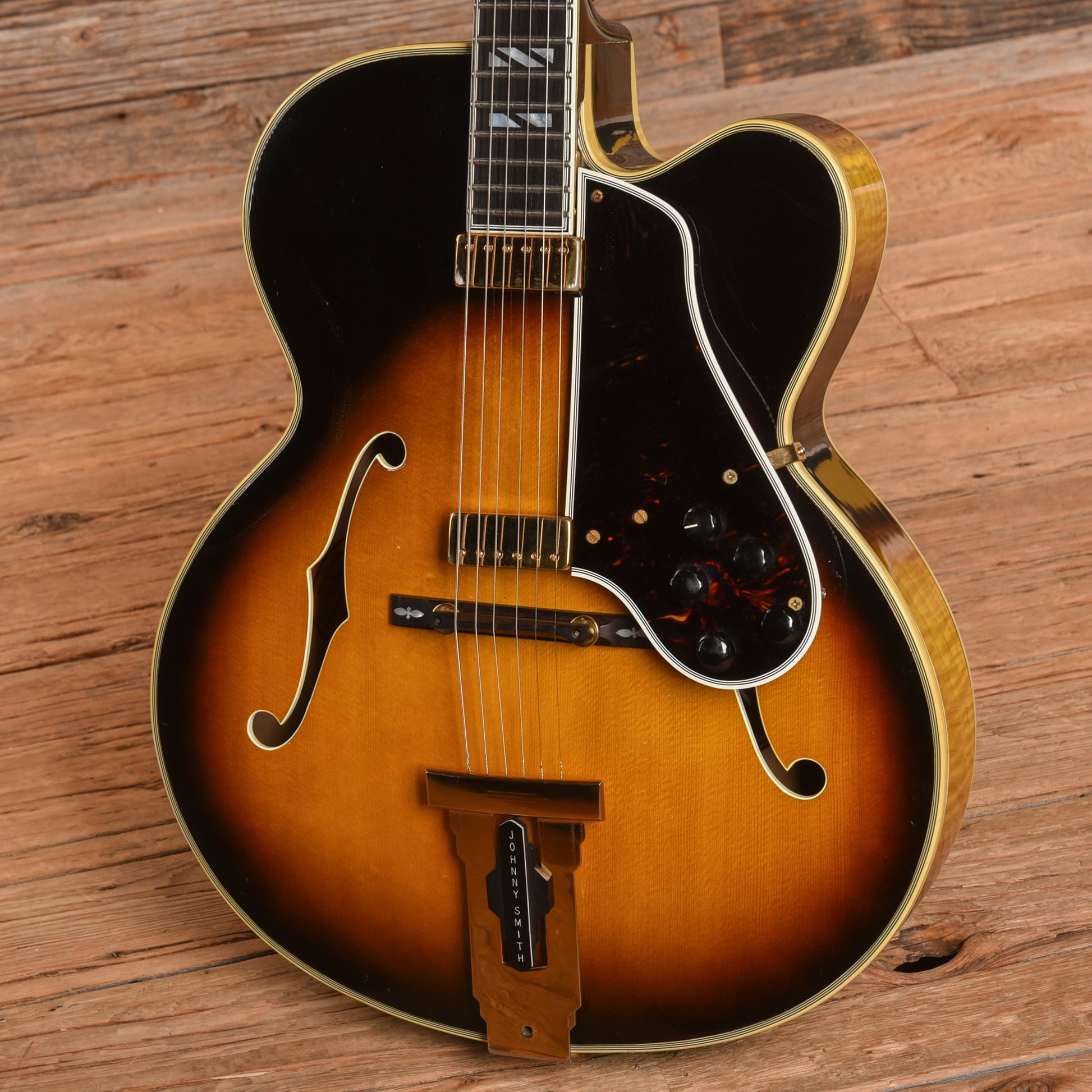 Gibson Johnny Smith Double Sunburst 1968 Electric Guitars / Hollow Body