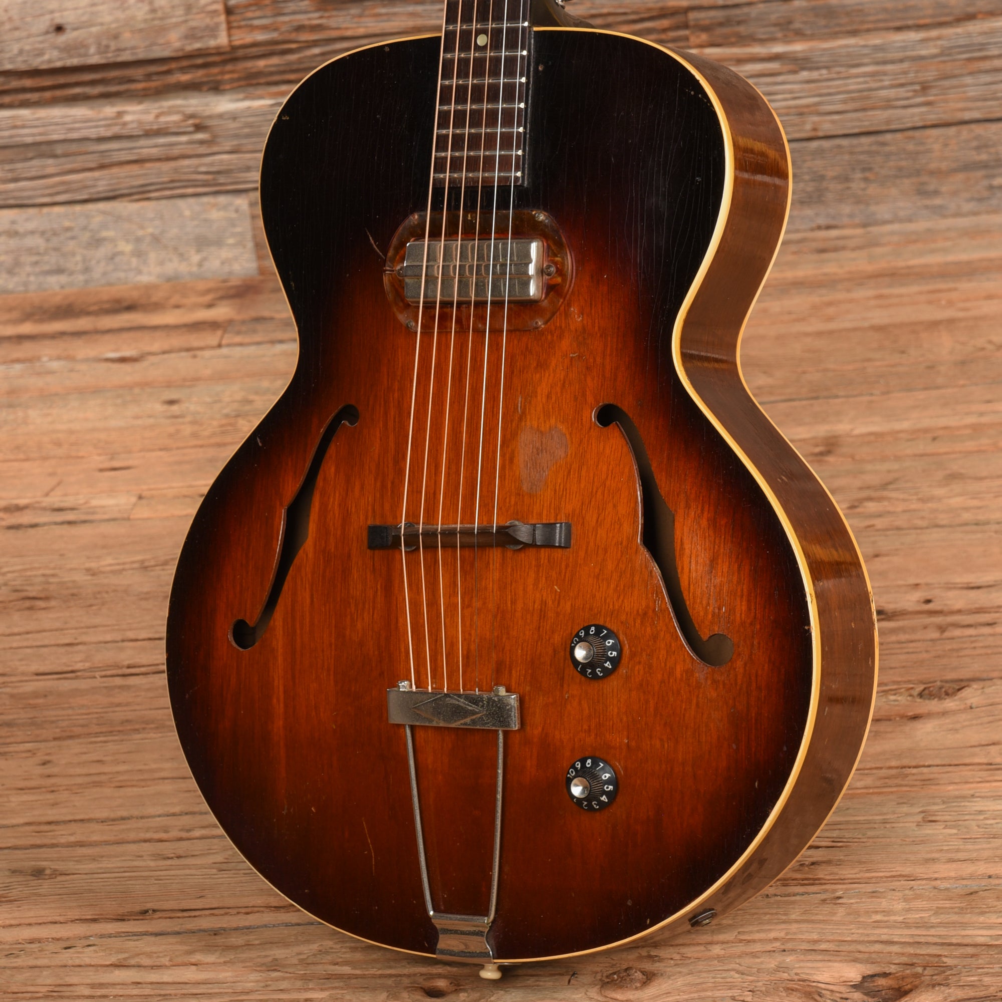 Gibson L-48 Sunburst 1959 Electric Guitars / Hollow Body