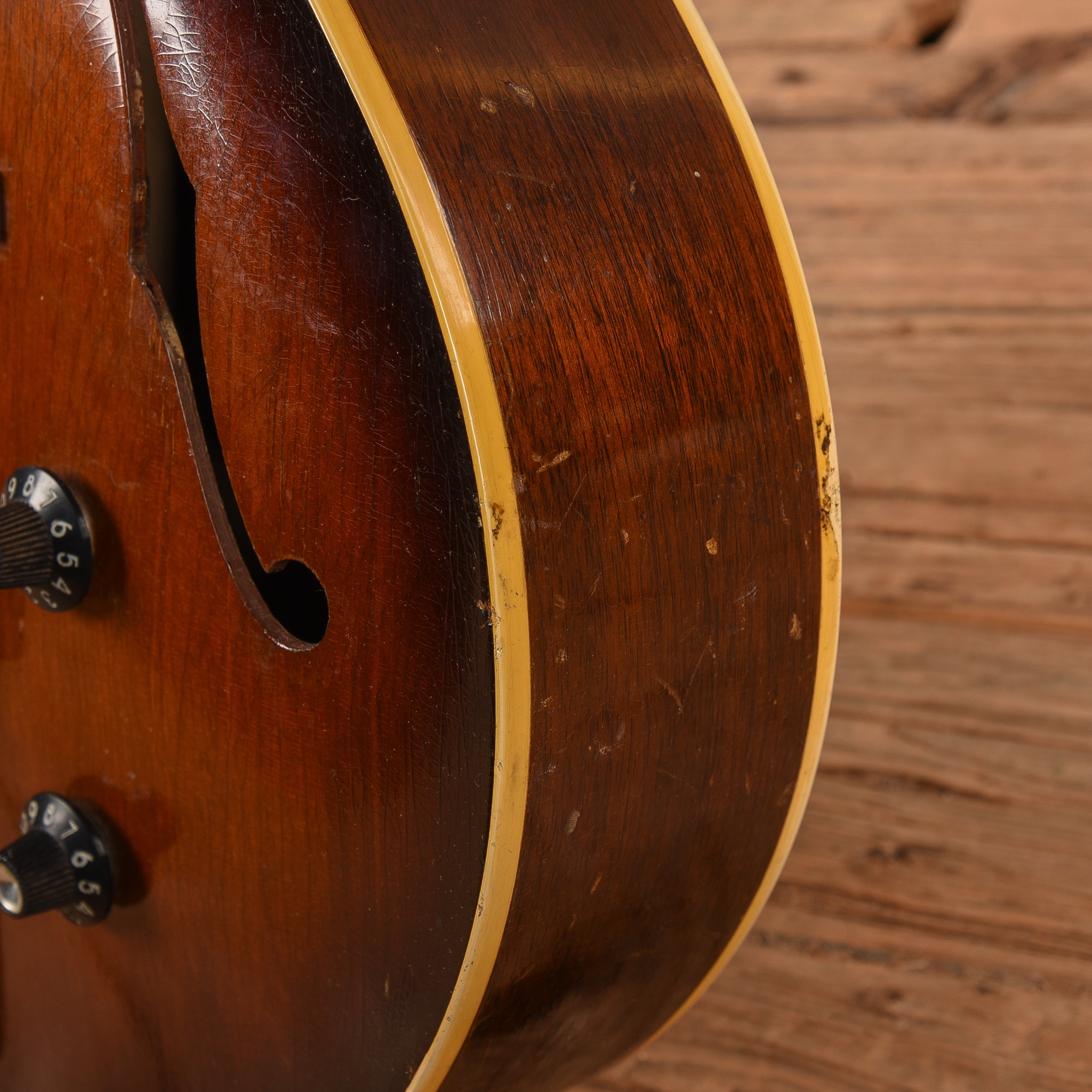 Gibson L-48 Sunburst 1959 Electric Guitars / Hollow Body
