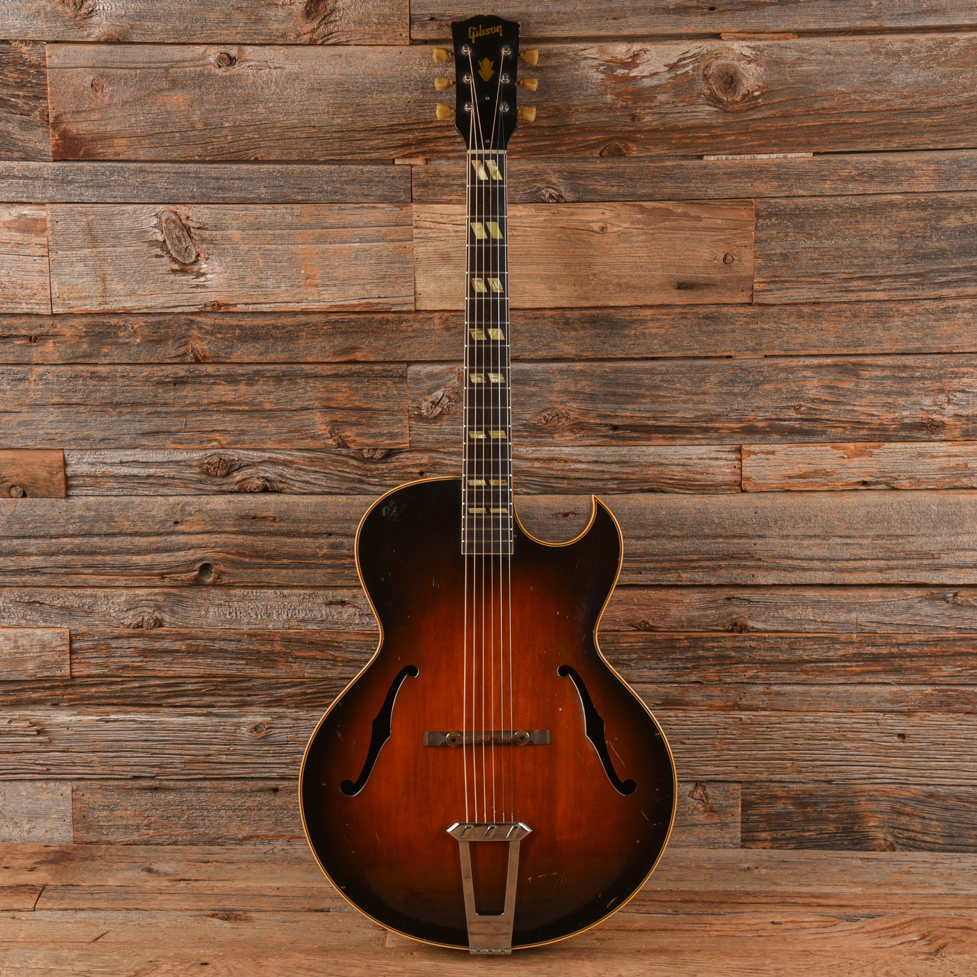 Gibson L-4C Sunburst 1949 Electric Guitars / Hollow Body