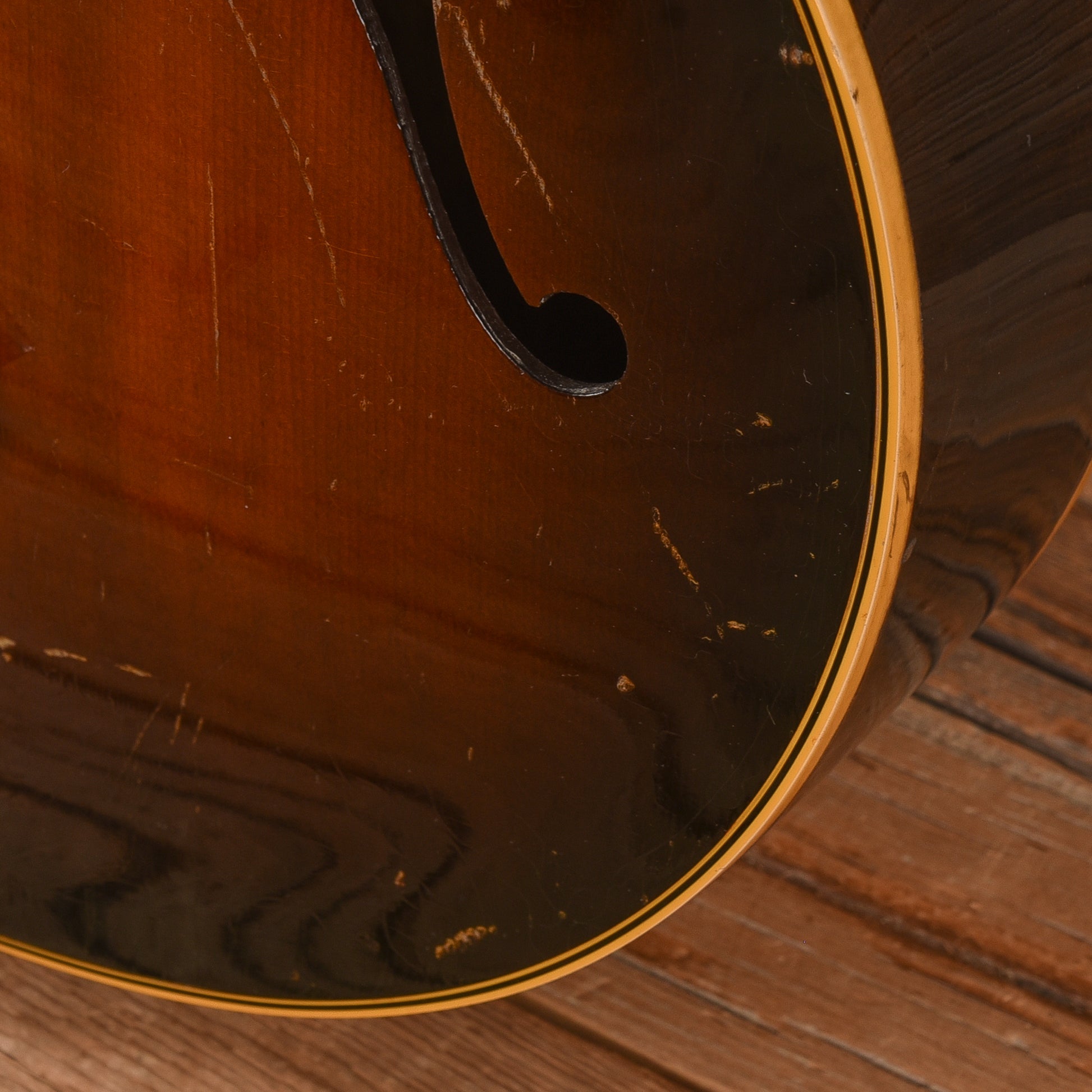 Gibson L-4C Sunburst 1949 Electric Guitars / Hollow Body