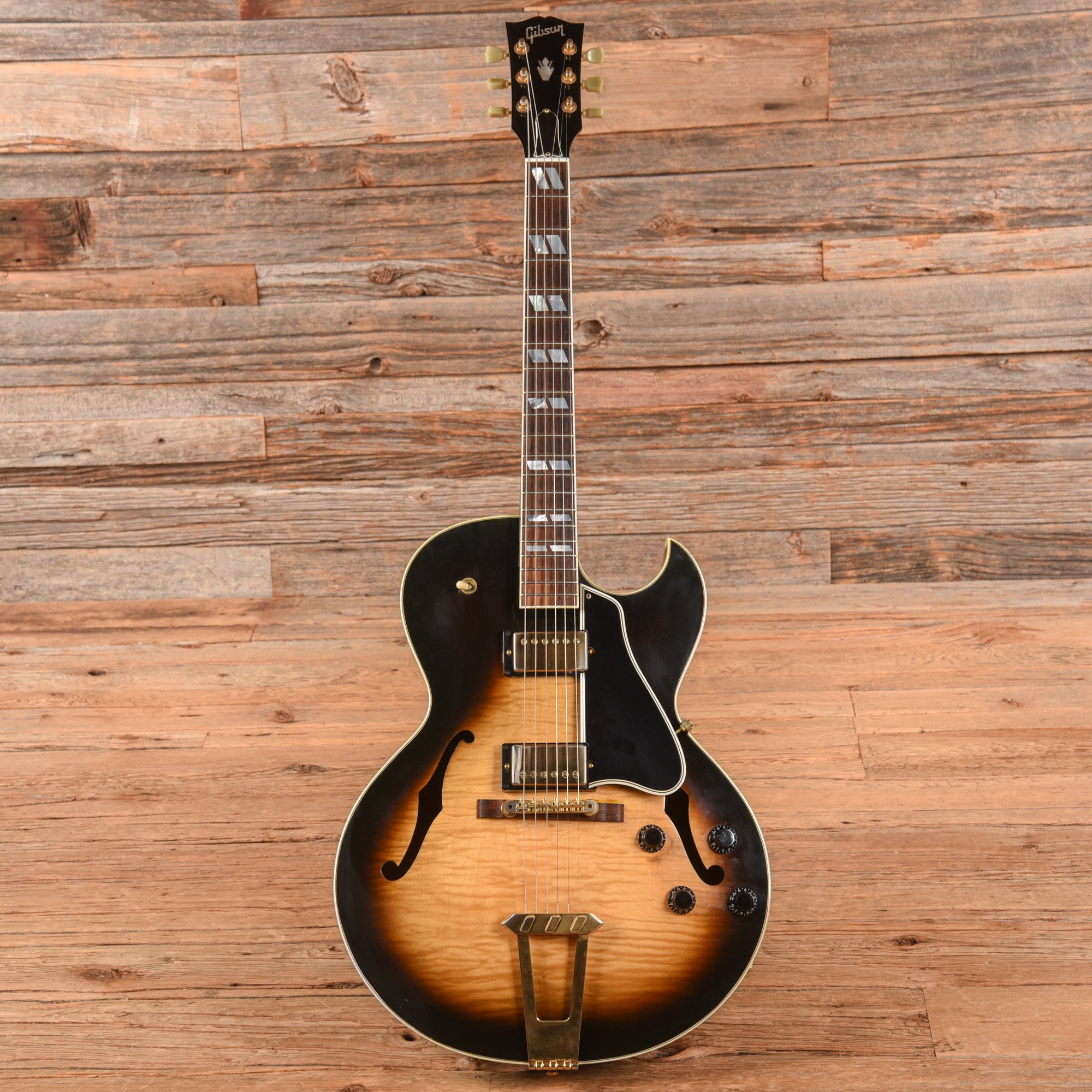 Gibson Memphis ES-175D Vintage Sunburst 2010 Electric Guitars / Hollow Body