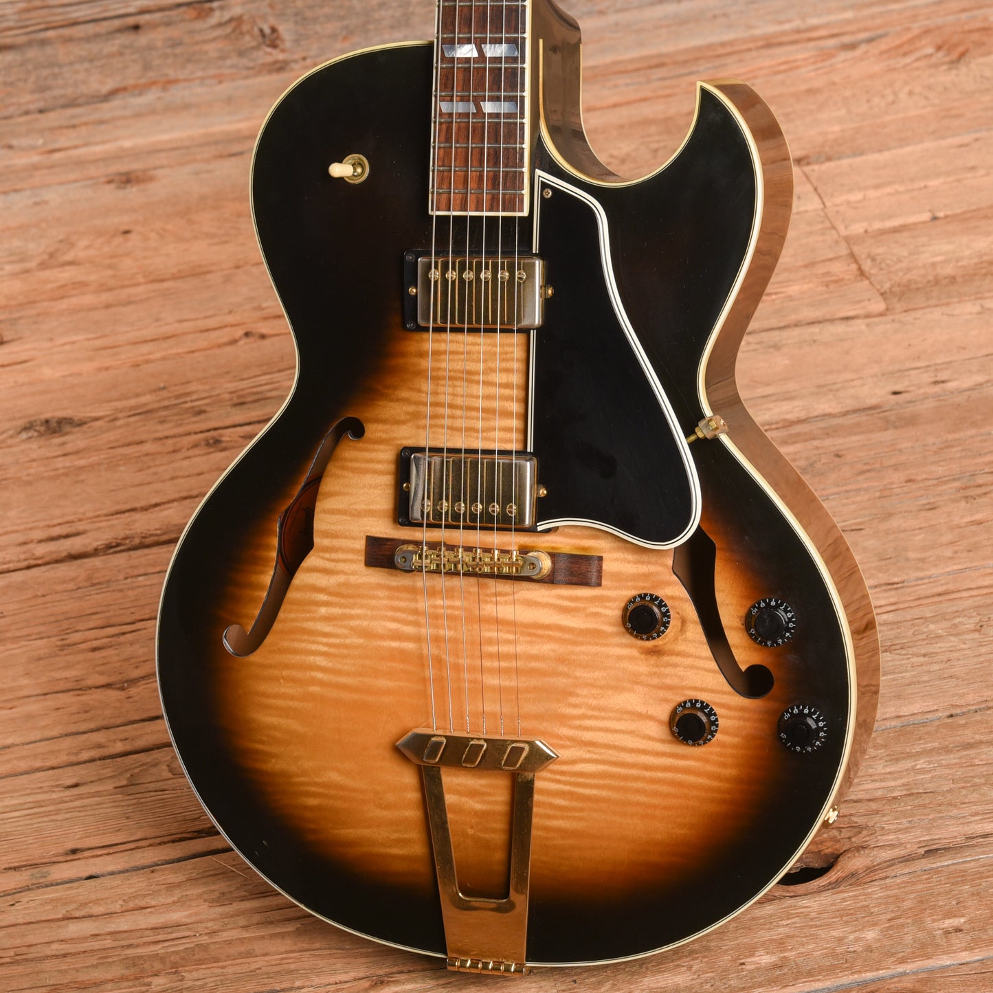 Gibson Memphis ES-175D Vintage Sunburst 2010 Electric Guitars / Hollow Body