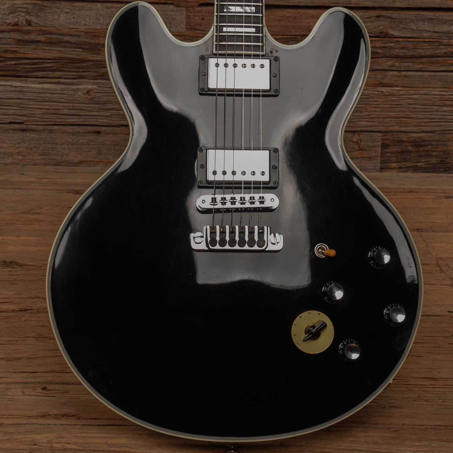 Gibson B.B. King Lucille Ebony 1998 Electric Guitars / Semi-Hollow